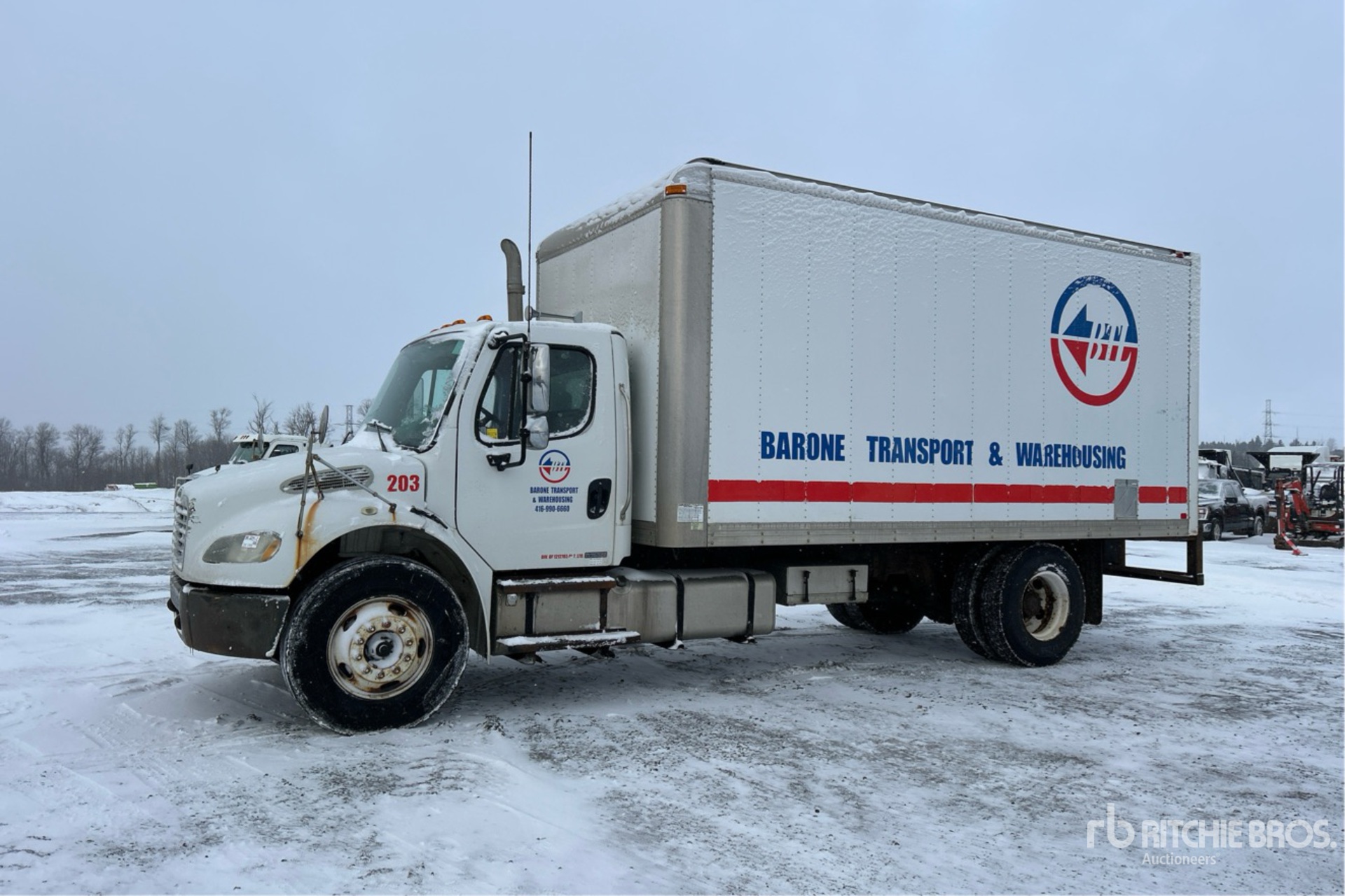 Aspect général with Image, coin avant gauche