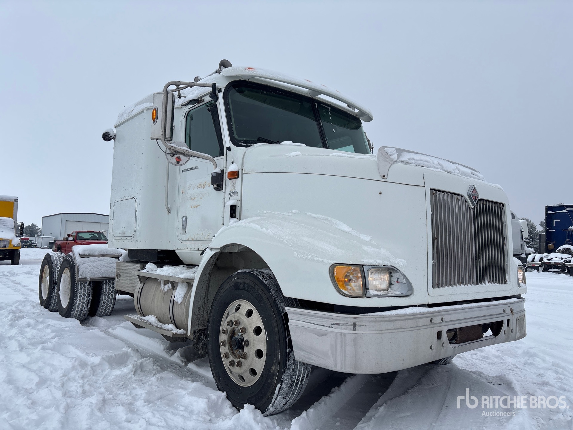 Aspect général with Image, coin avant droit