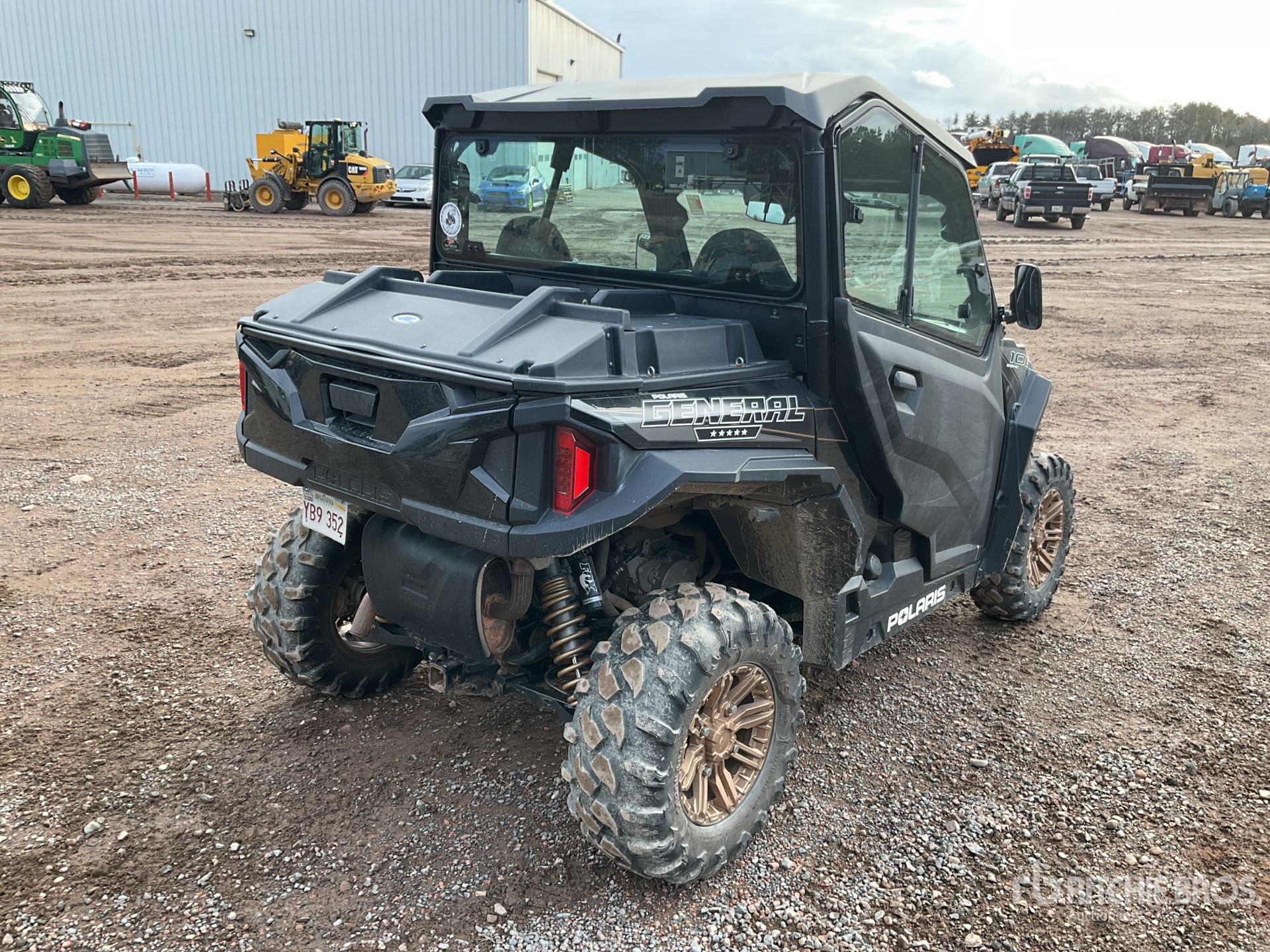 General Appearance with Picture, Right Rear Corner