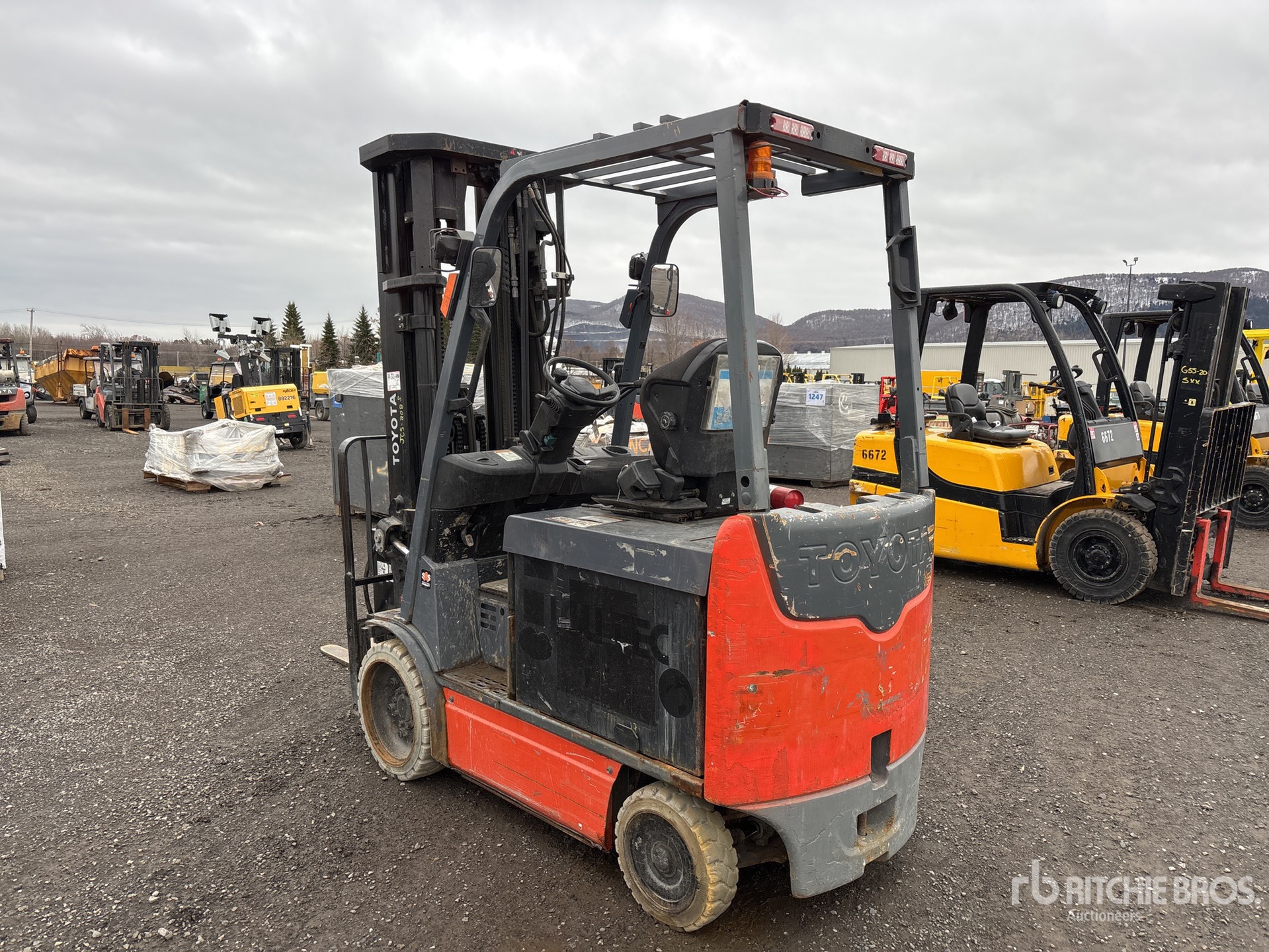 General Appearance with Picture, Left Rear Corner