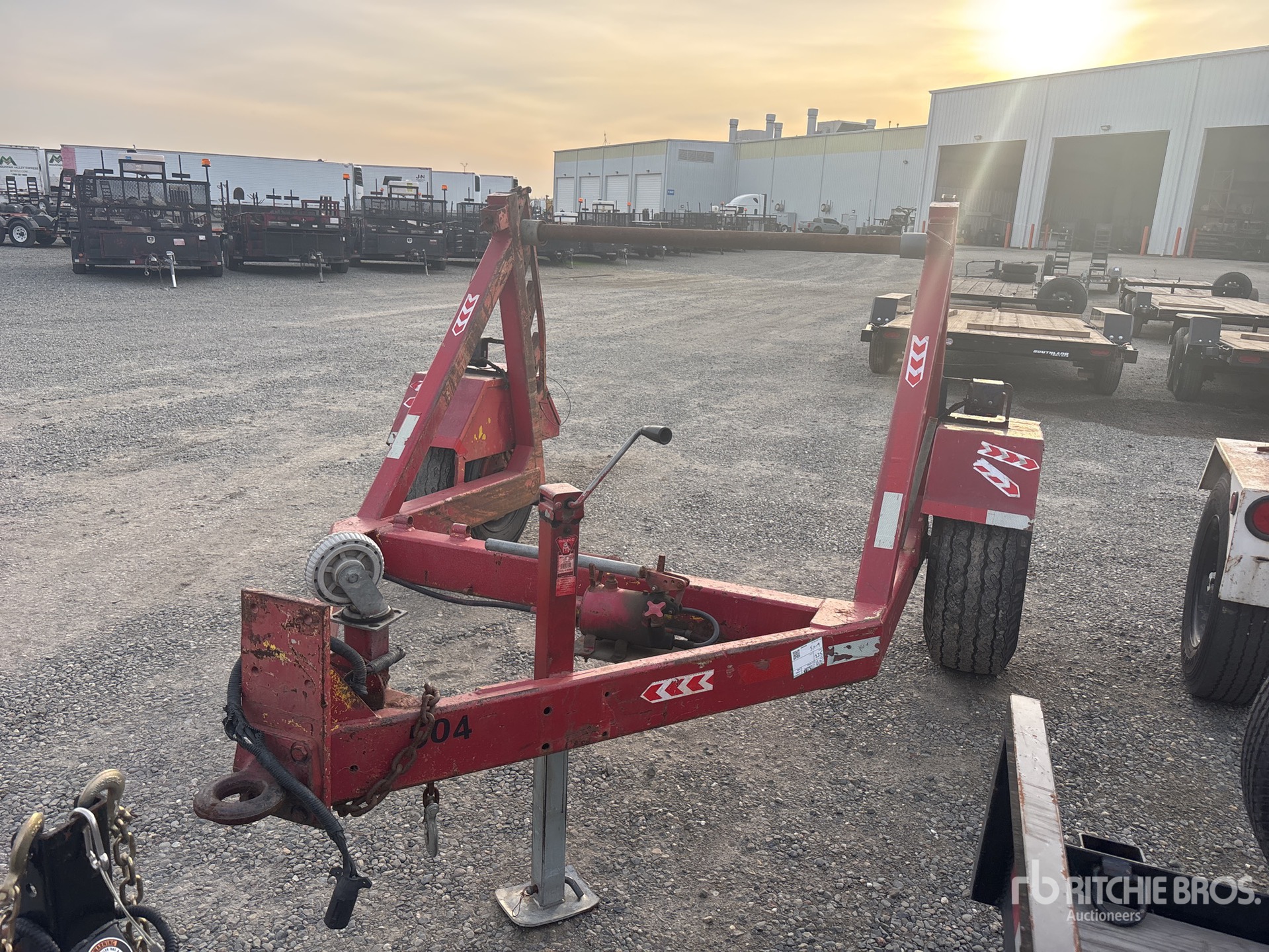 General Appearance with Picture, Left Front Corner