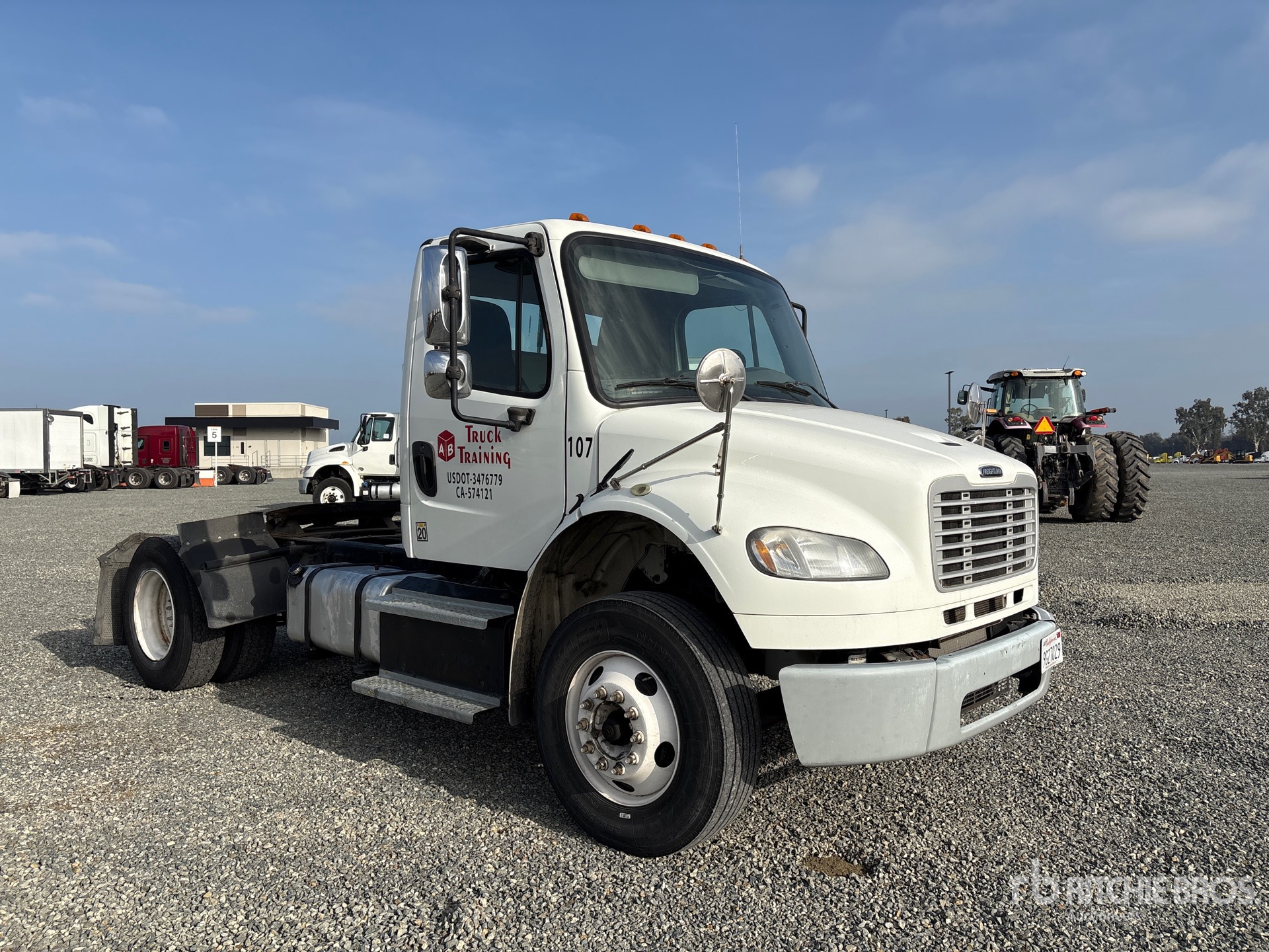 General Appearance with Imagen: esquina delantera derecha