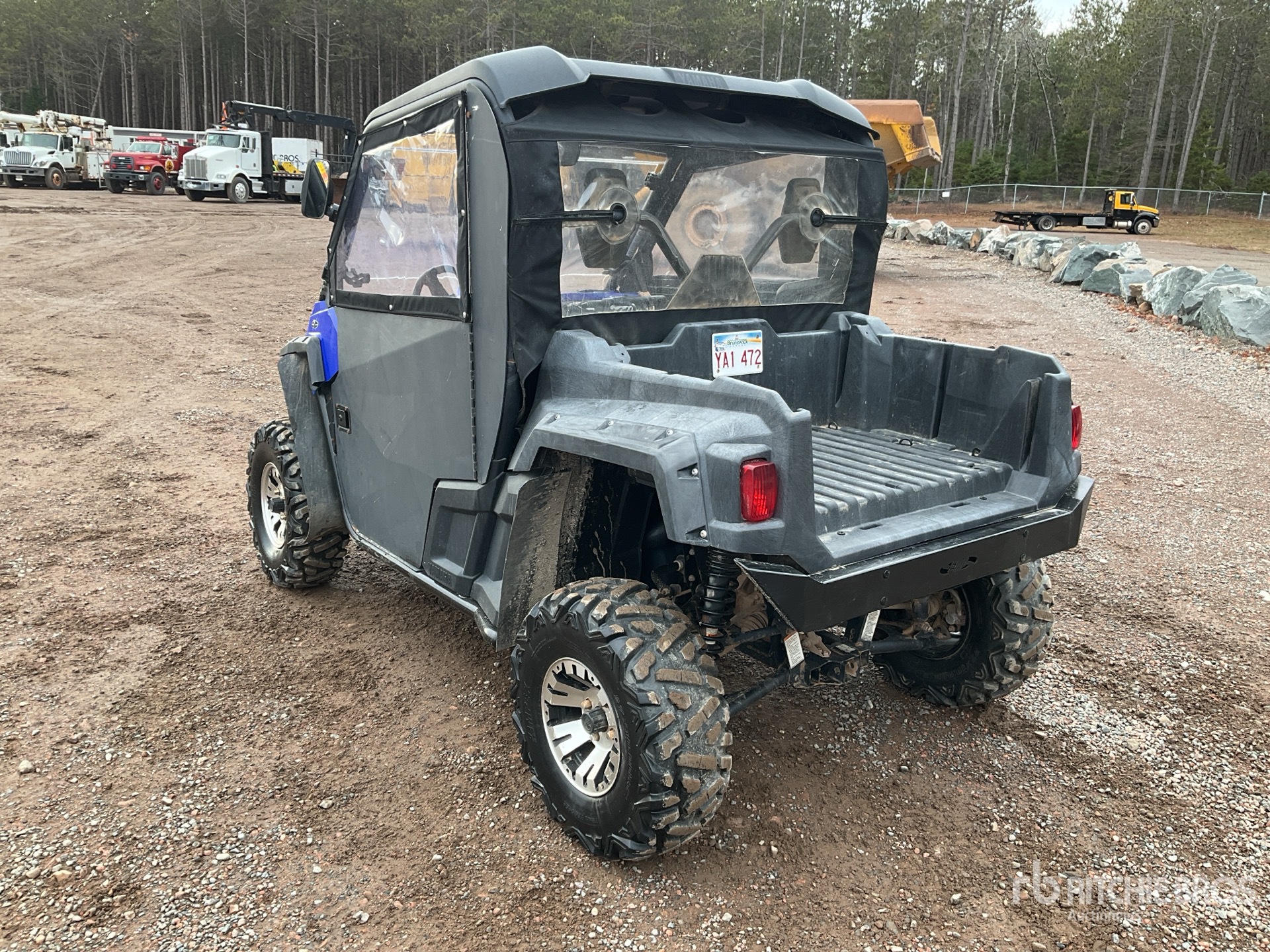 General Appearance with Picture, Left Rear Corner