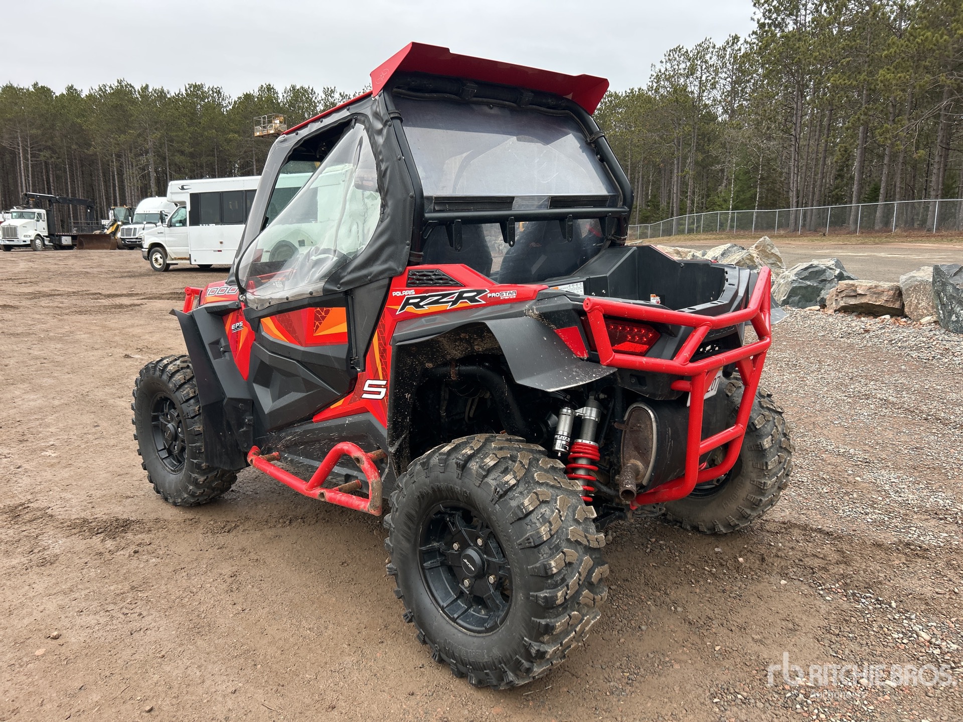 General Appearance with Picture, Left Rear Corner