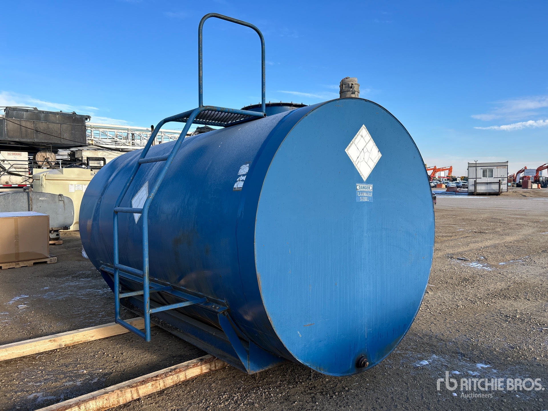 General Appearance with Bild, Ecke vorne rechts