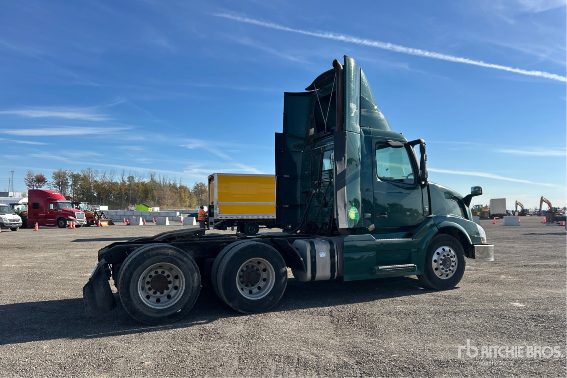 General Appearance with Bild, Ecke hinten rechts