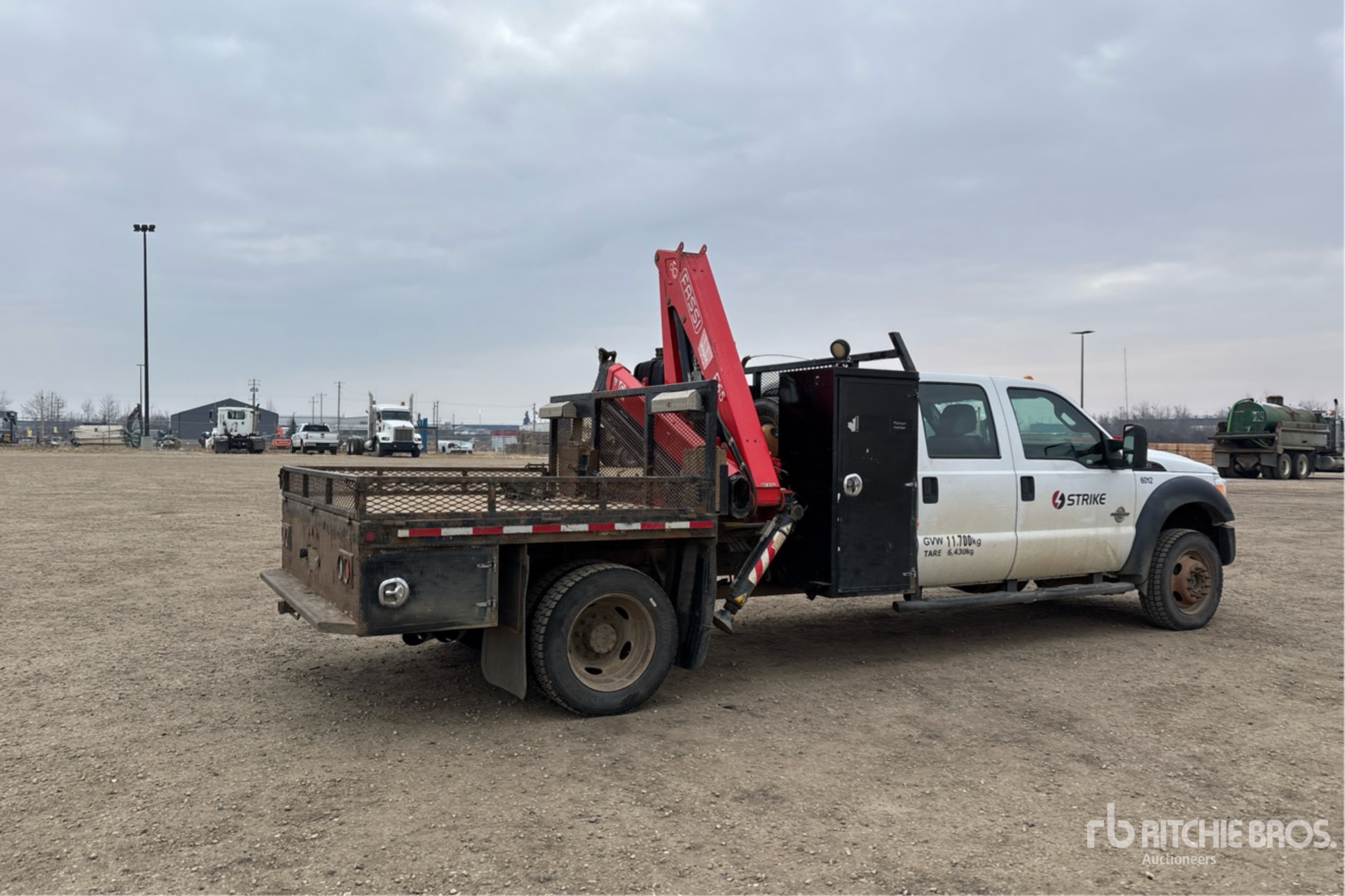 General Appearance with Imagen: esquina trasera derecha