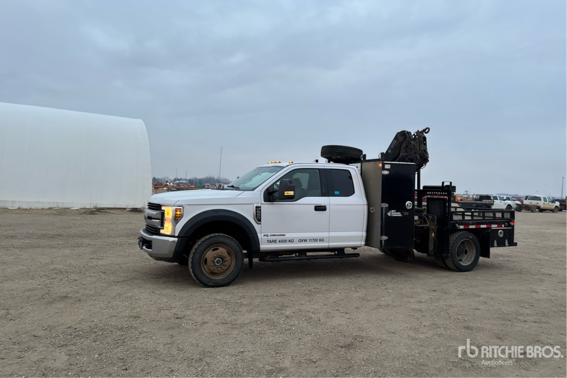 General Appearance with Foto, angolo anteriore sinistro