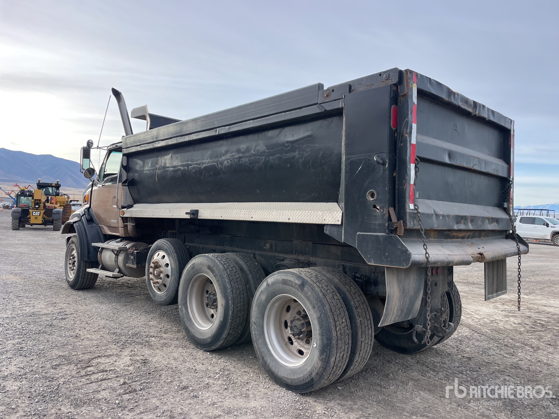 Aspect général with Image, coin arrière gauche