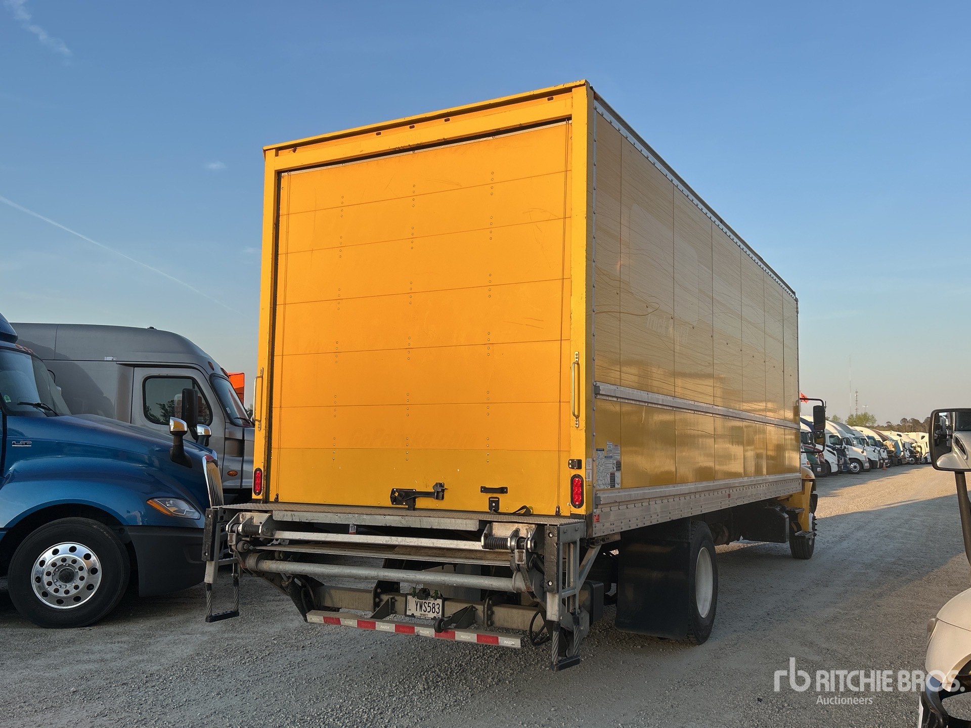 General Appearance with Image, coin arrière droit