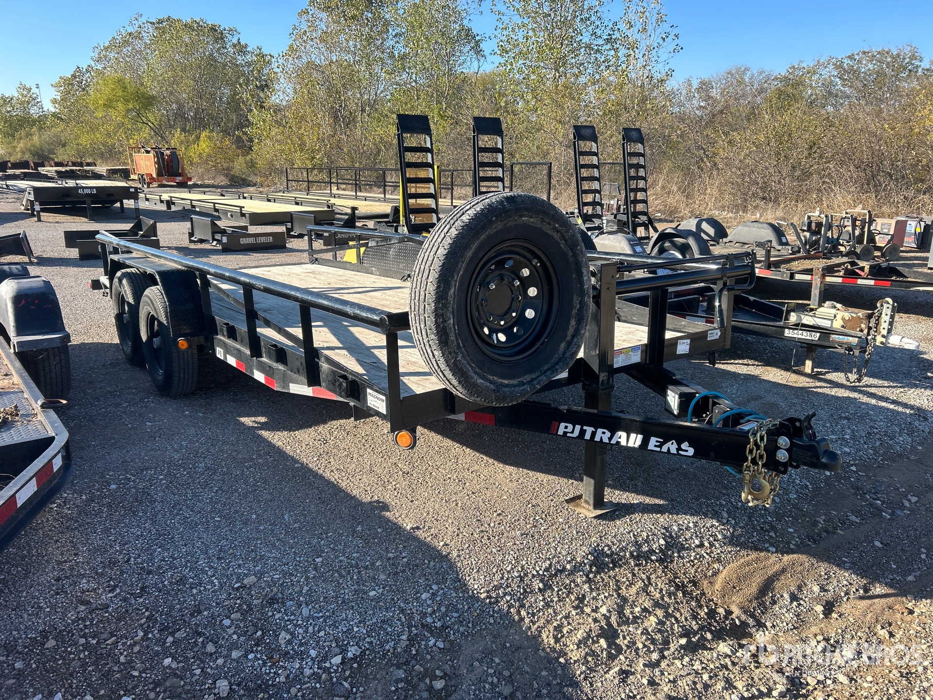 General Appearance with Image, coin avant droit