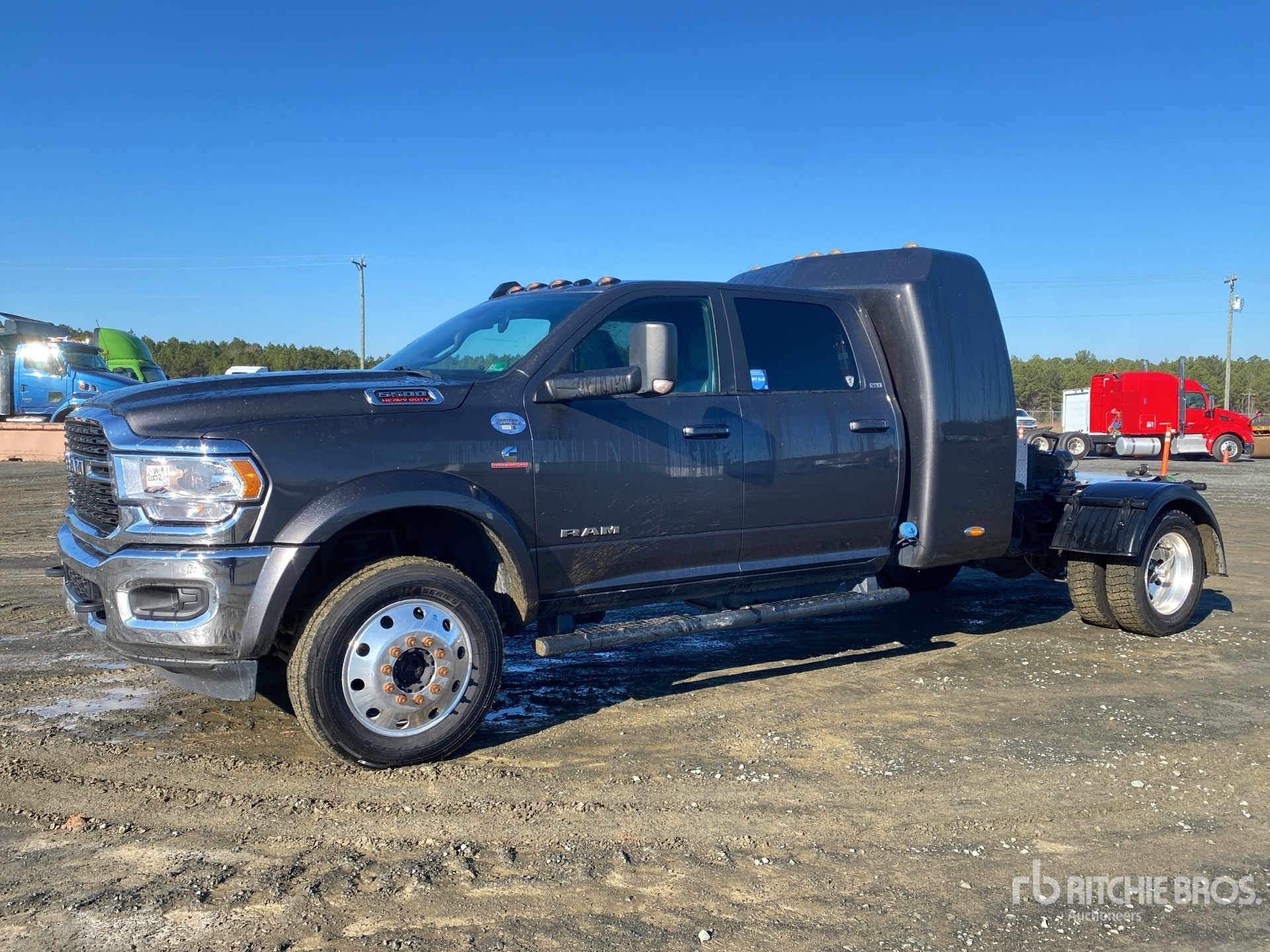 General Appearance with Picture, Left Front Corner