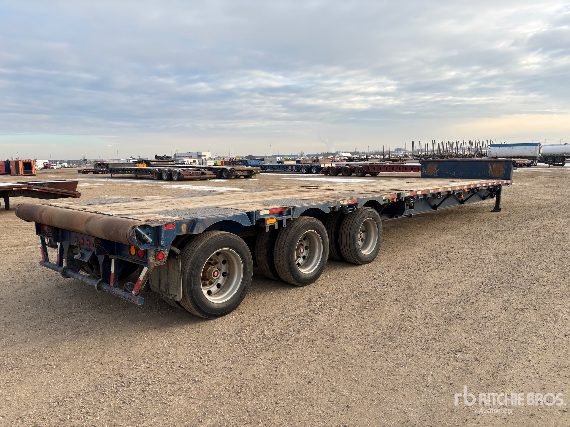 General Appearance with Imagen: esquina trasera derecha