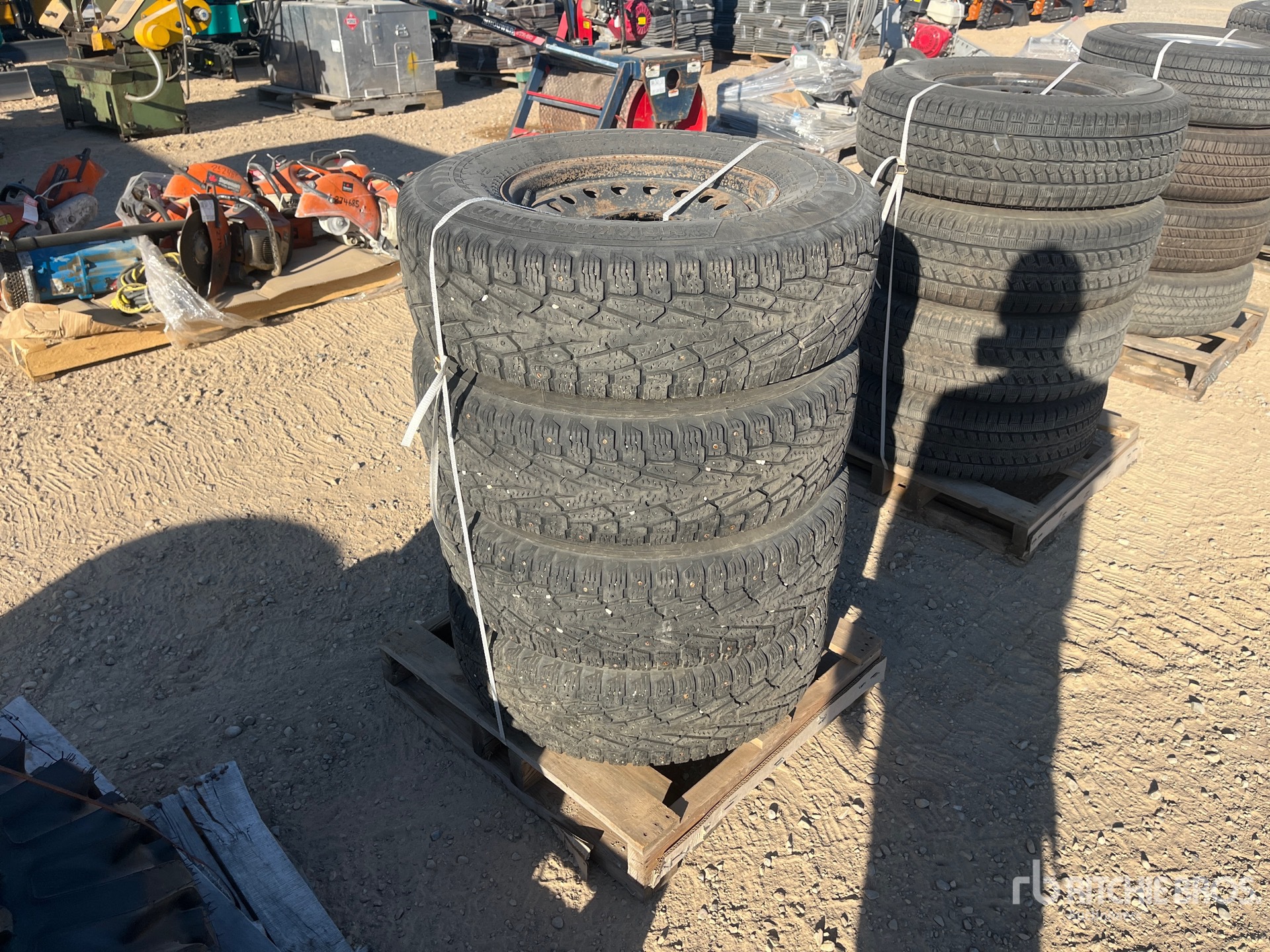 General Appearance with Imagen: esquina trasera derecha