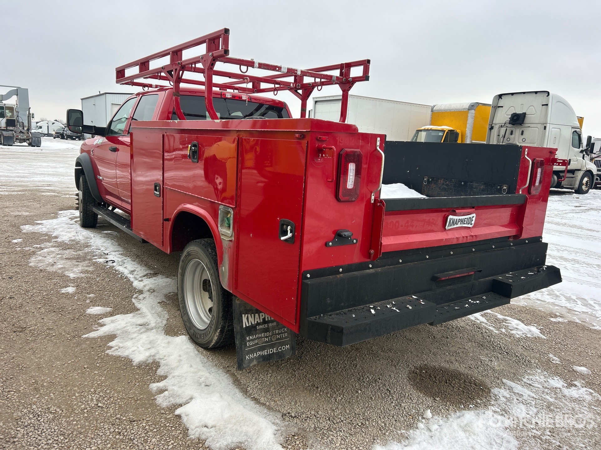 General Appearance with Foto, angolo posteriore sinistro