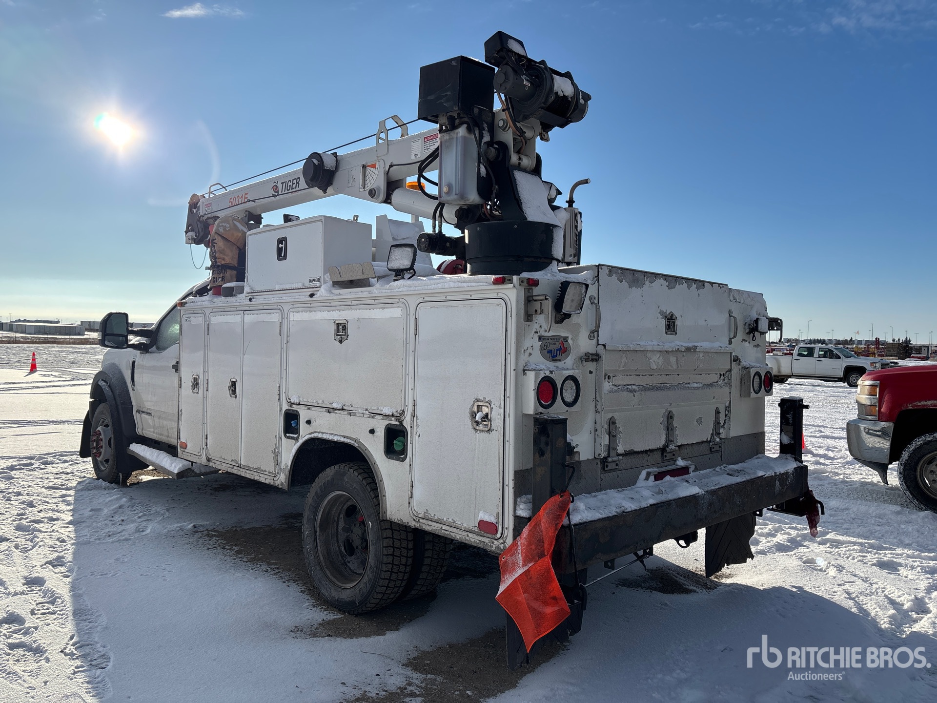 General Appearance with Picture, Left Rear Corner