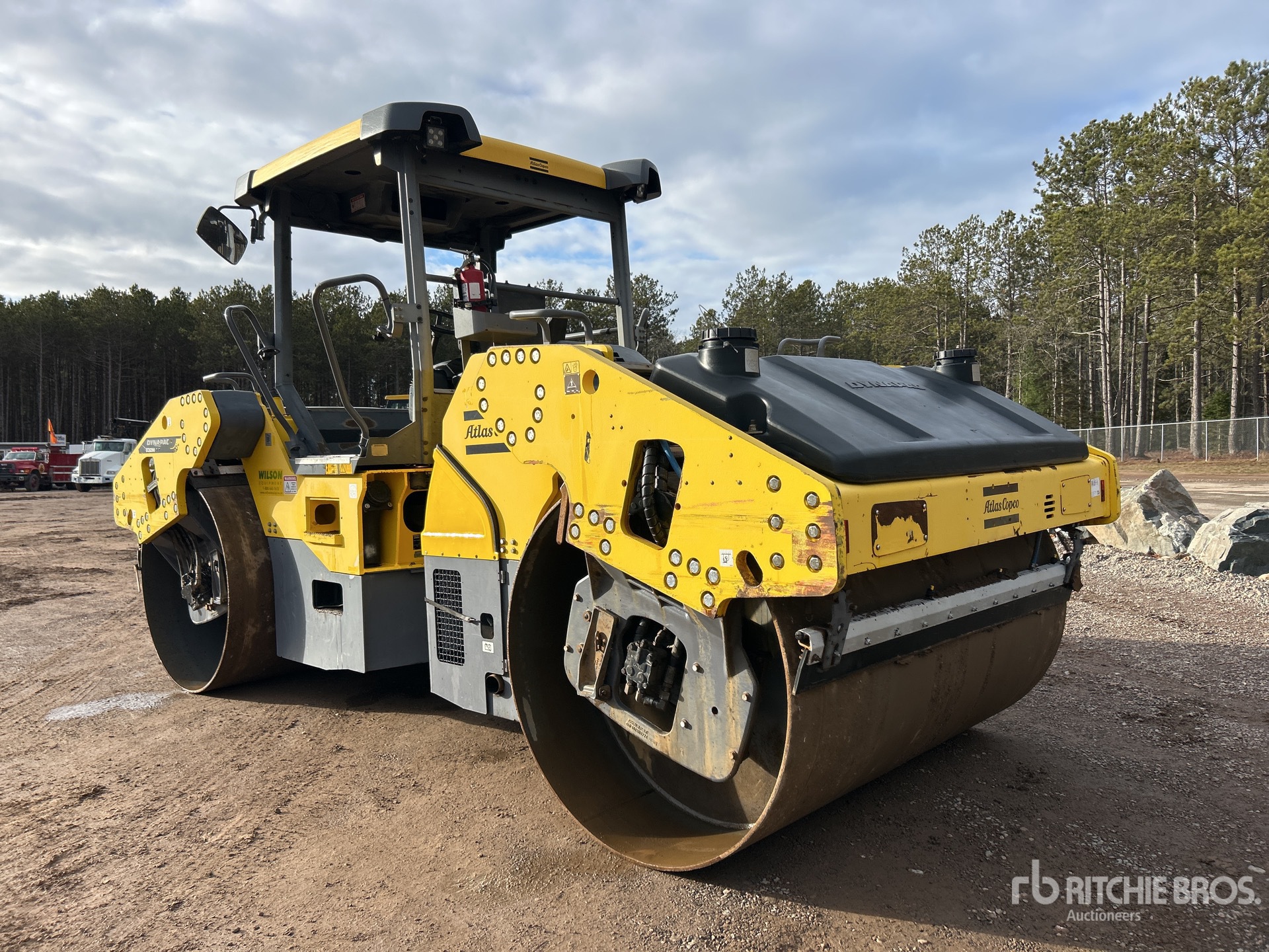 General Appearance with Imagen: esquina trasera izquierda