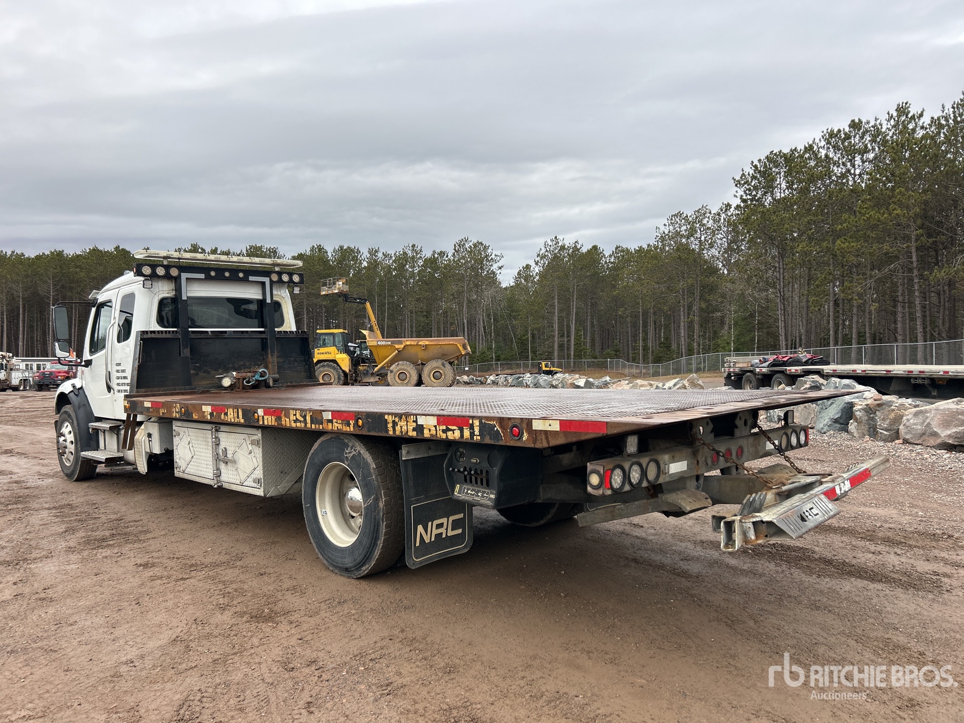 General Appearance with Bild, Ecke hinten links