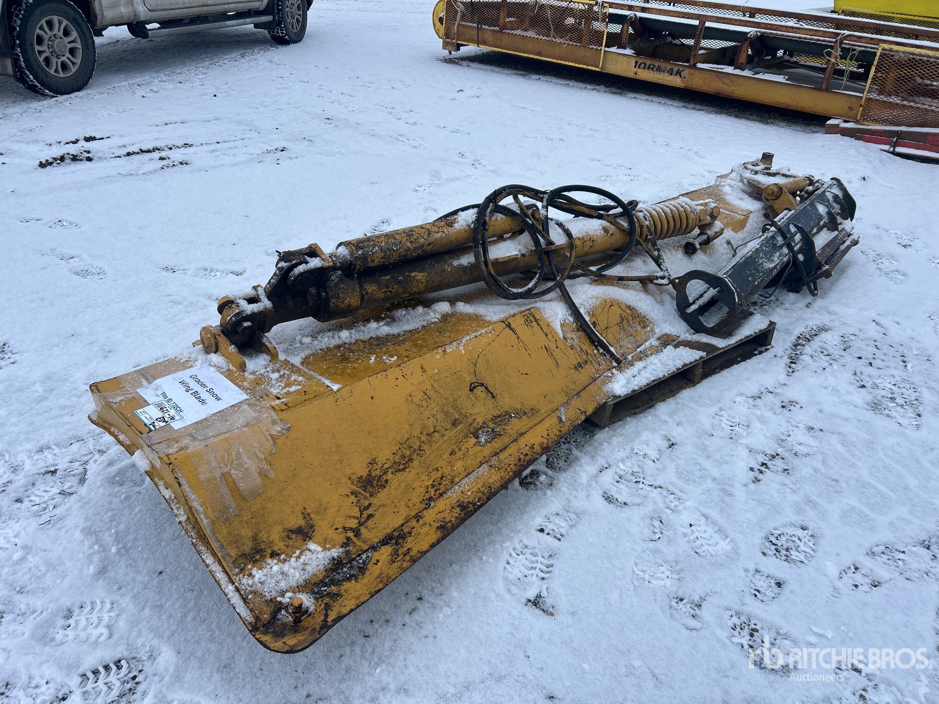 General Appearance with Bild, Ecke hinten links