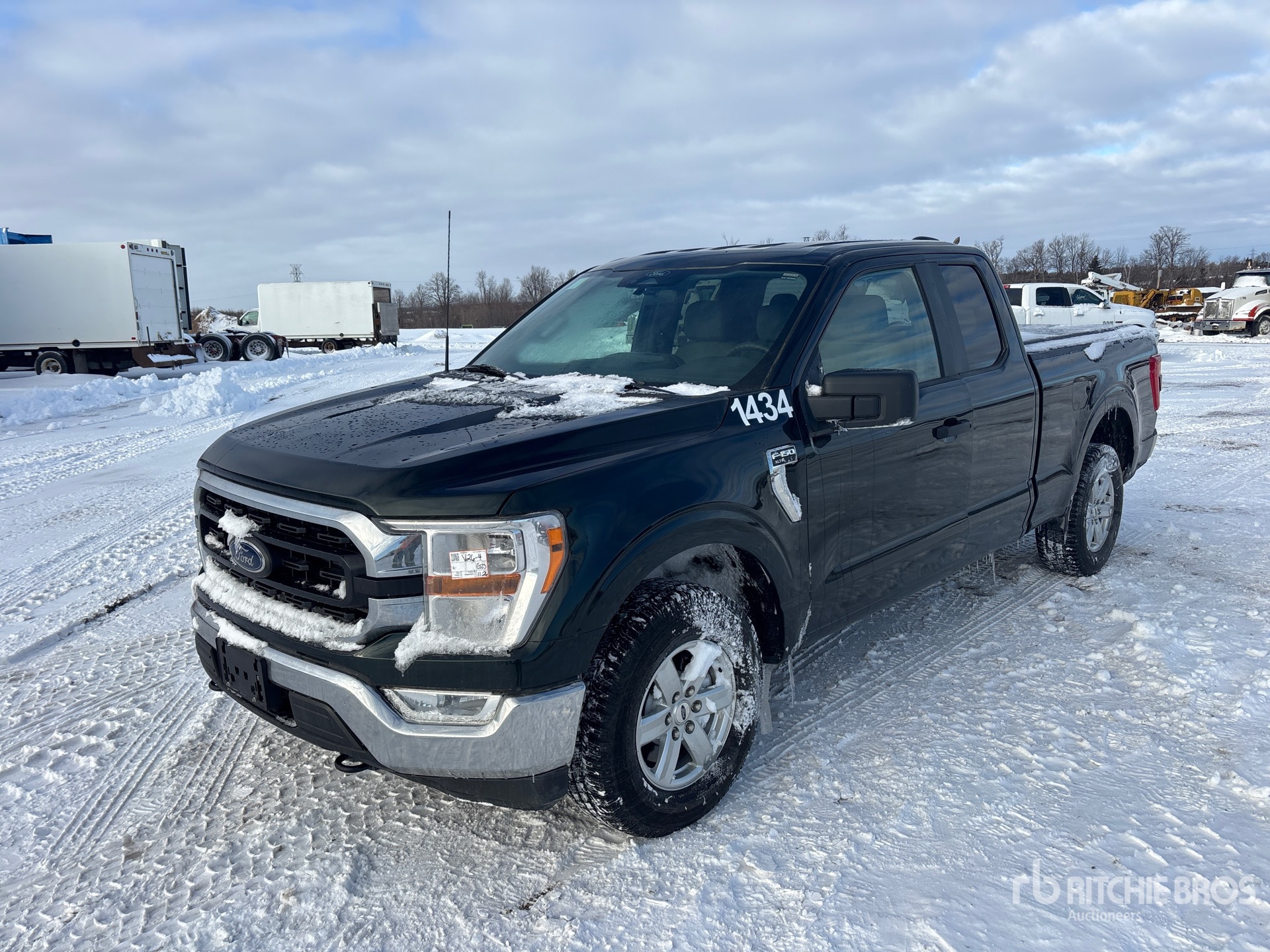 General Appearance with Picture, Left Front Corner