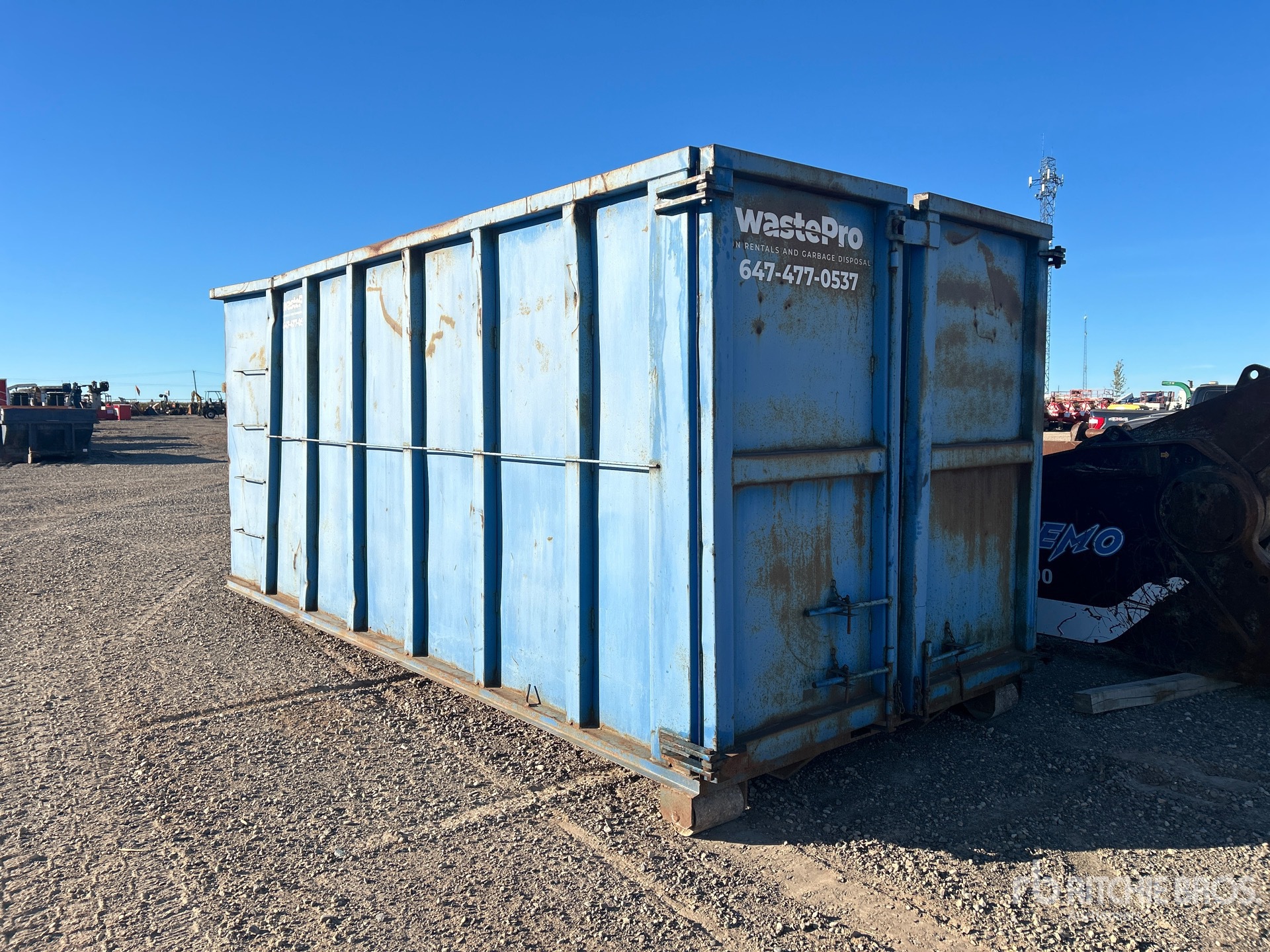 General Appearance with Picture, Left Rear Corner