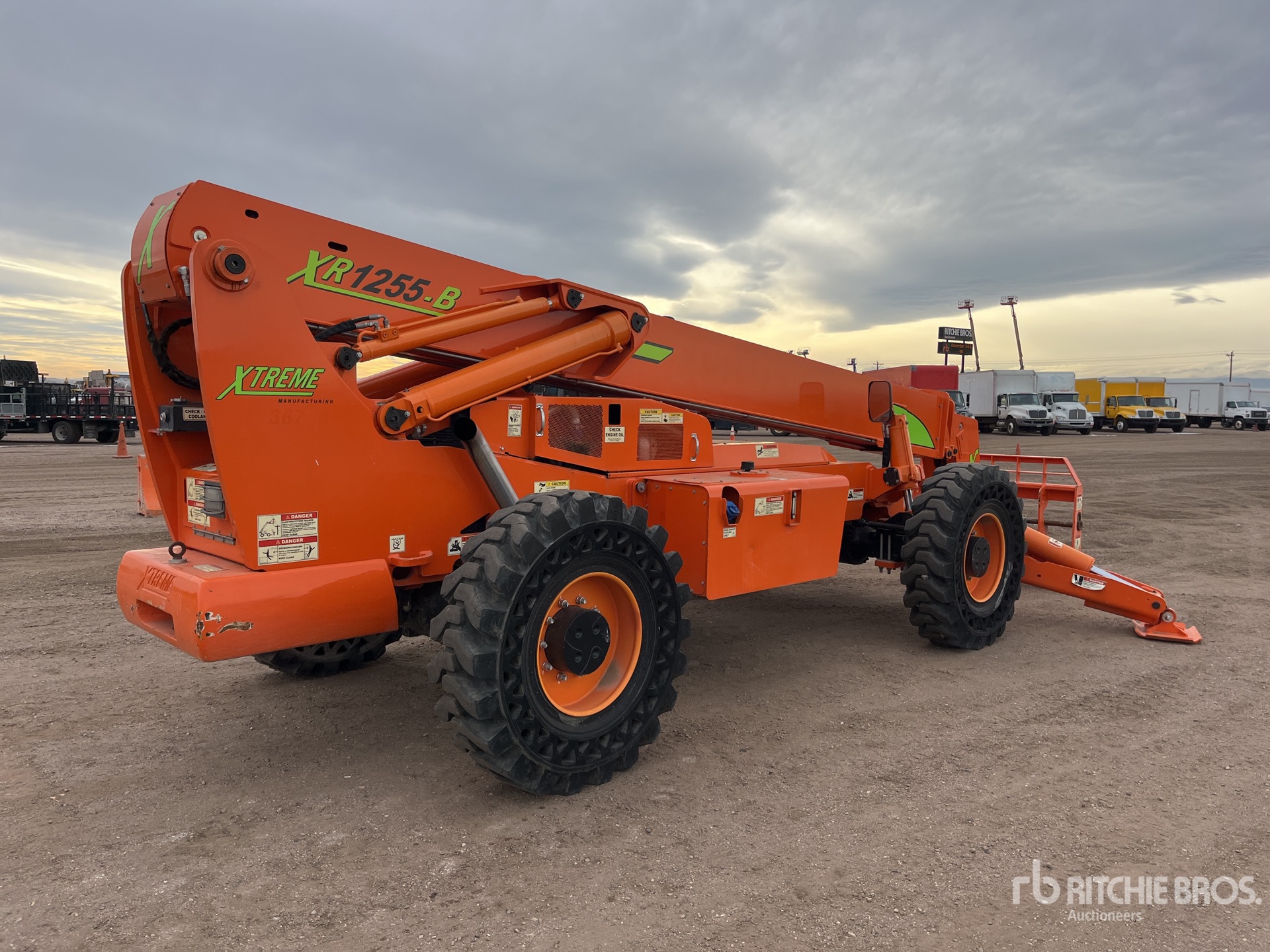 General Appearance with Picture, Right Rear Corner