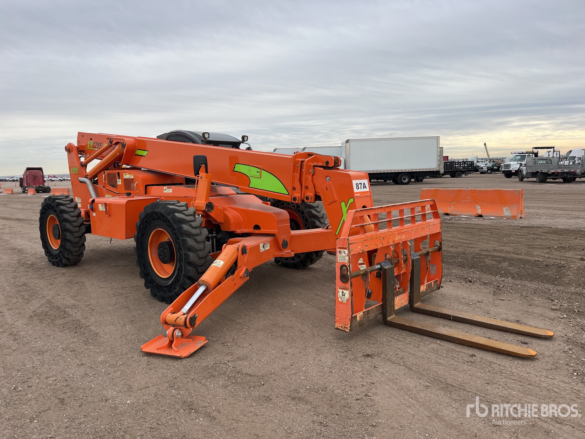 General Appearance with Picture, Right Front Corner