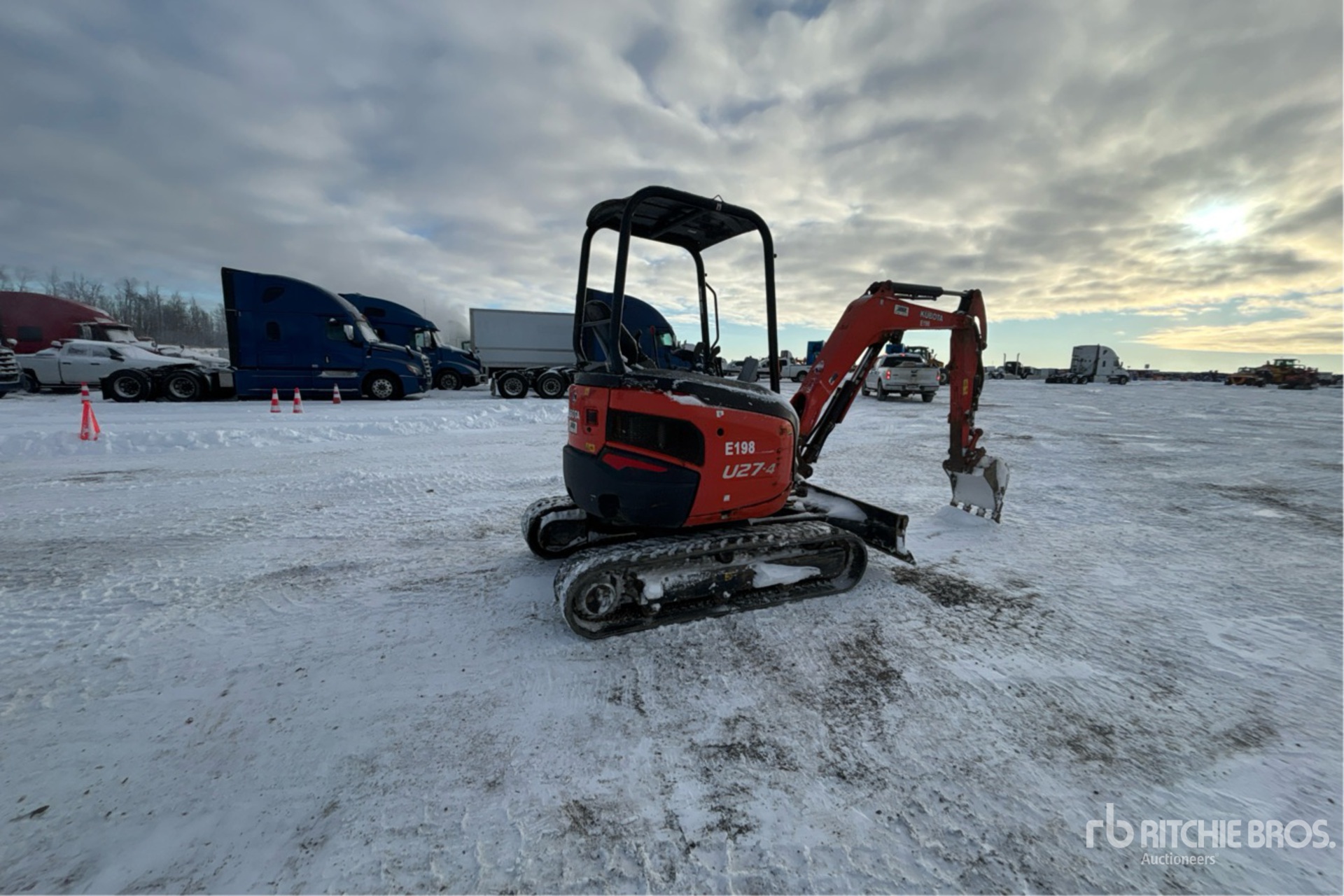 General Appearance with Picture, Right Rear Corner