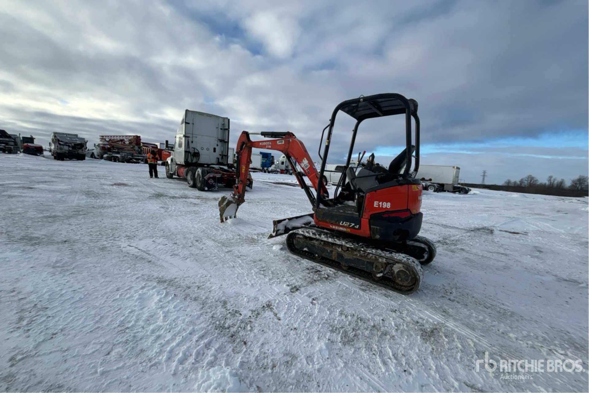 General Appearance with Picture, Left Rear Corner