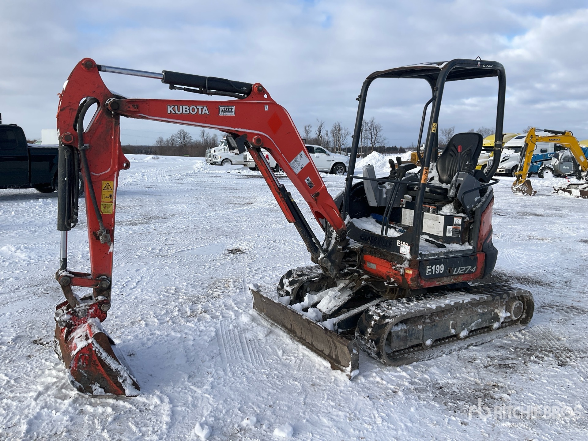 General Appearance with Picture, Left Front Corner