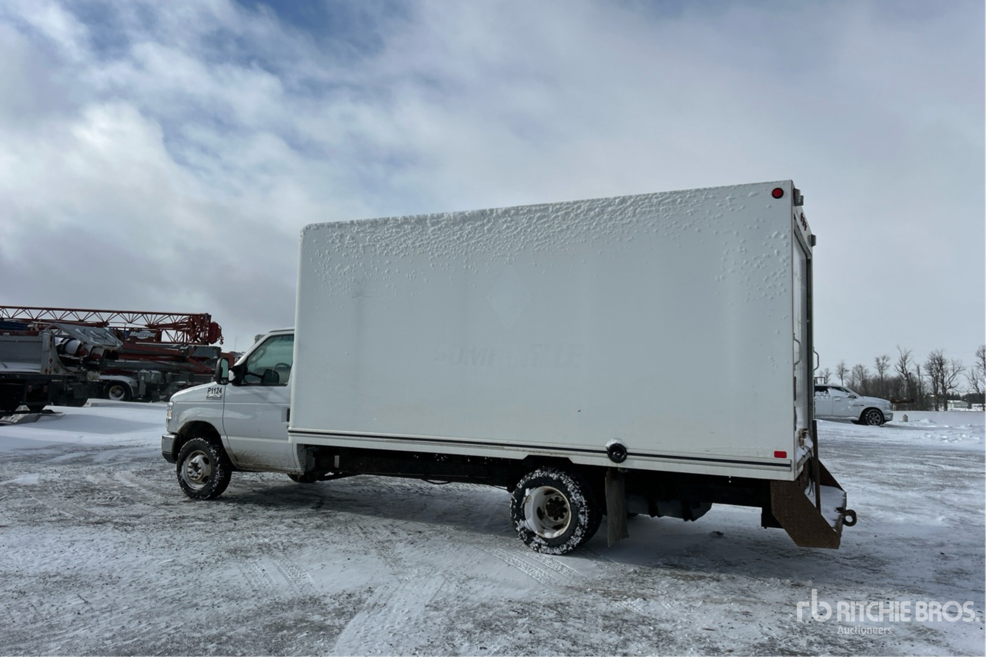 Aspect général with Image, coin arrière gauche