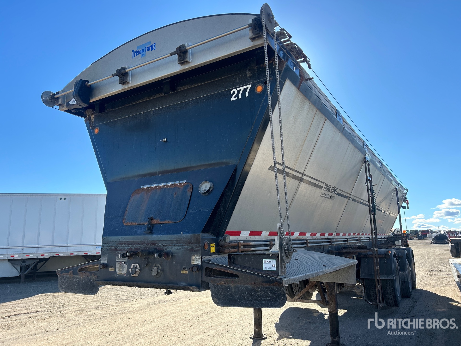 General Appearance with Bild, Ecke vorne links