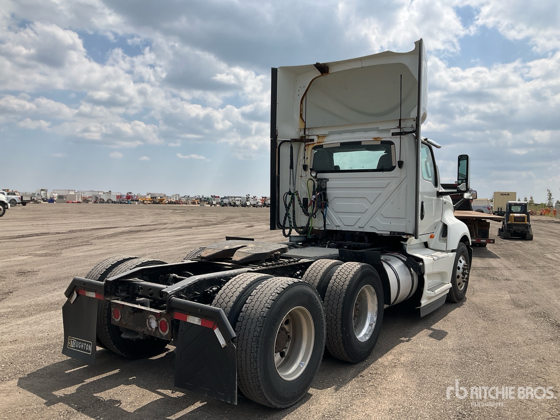 General Appearance with Bild, Ecke hinten rechts