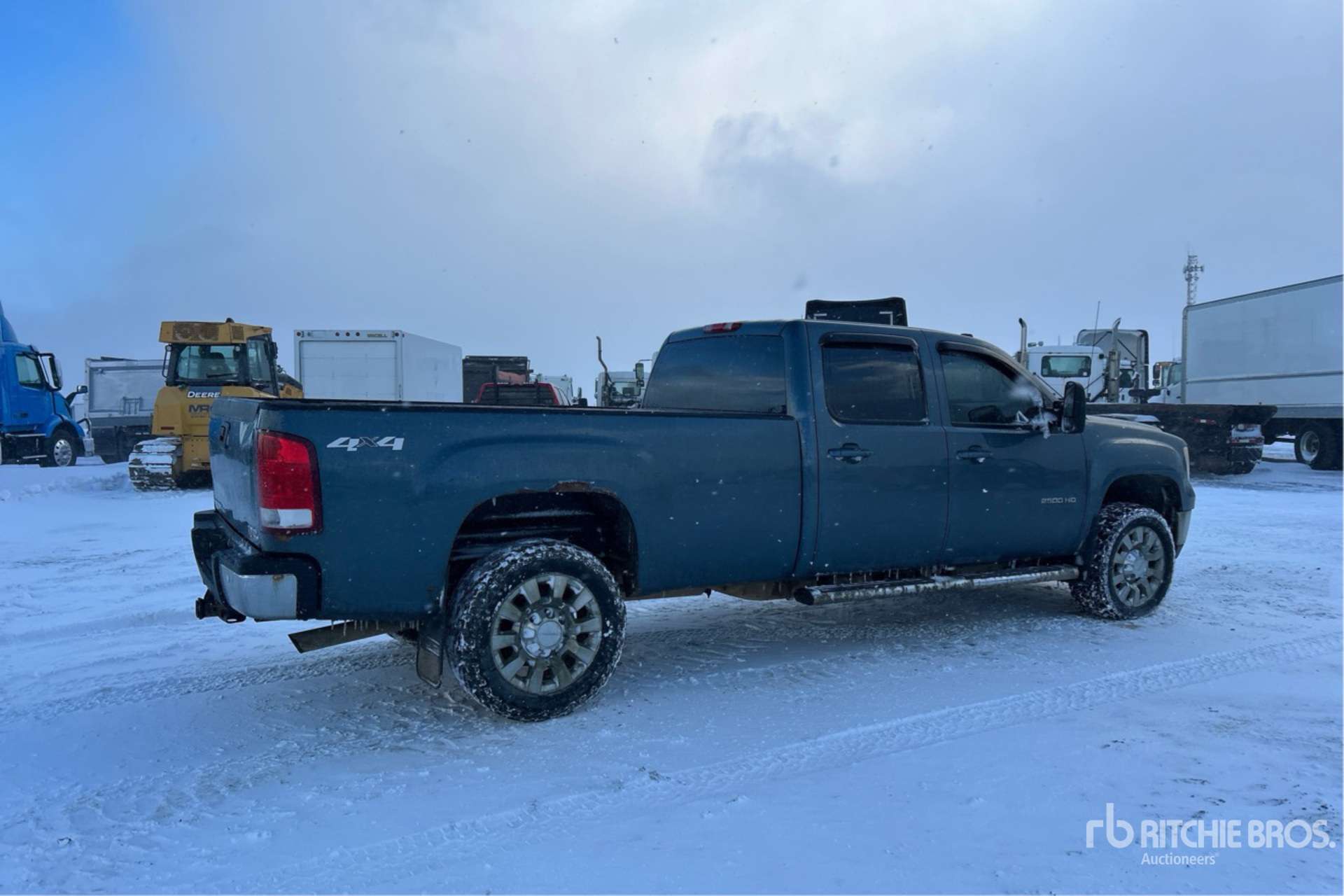 General Appearance with Imagen: esquina trasera derecha