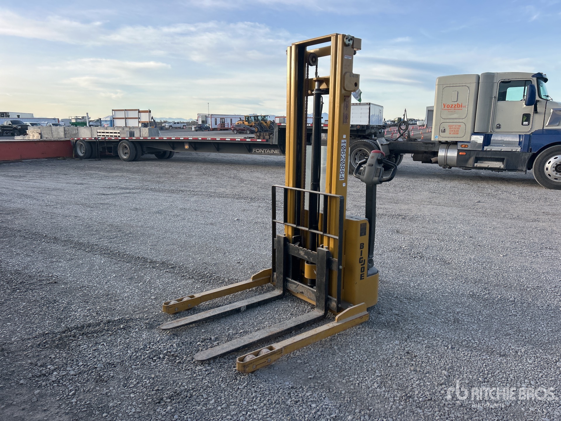 General Appearance with Featured Photo