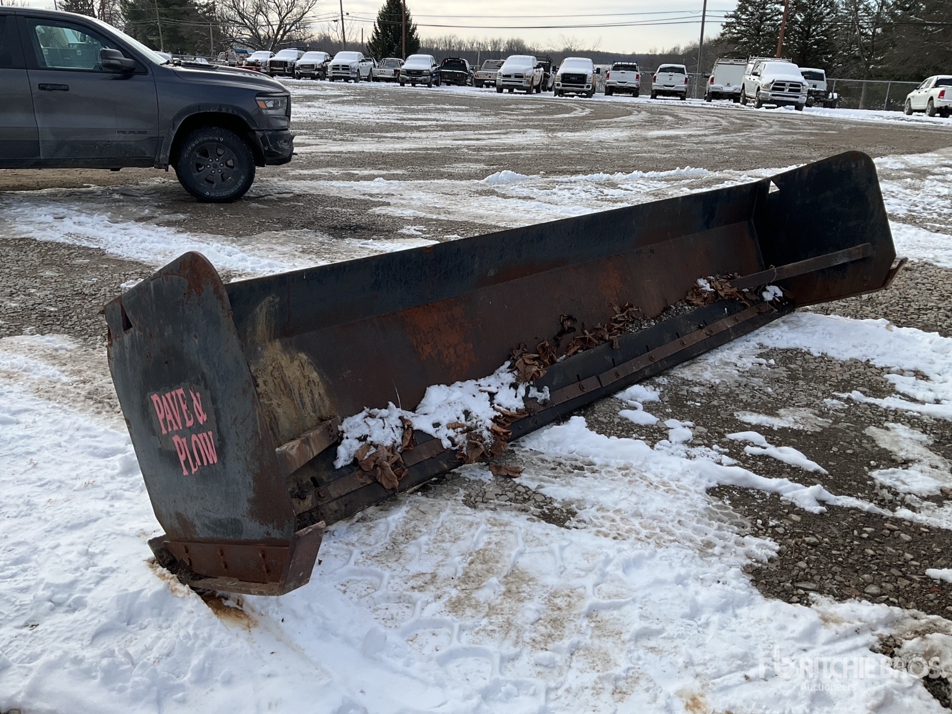 General Appearance with Picture, Right Front Corner