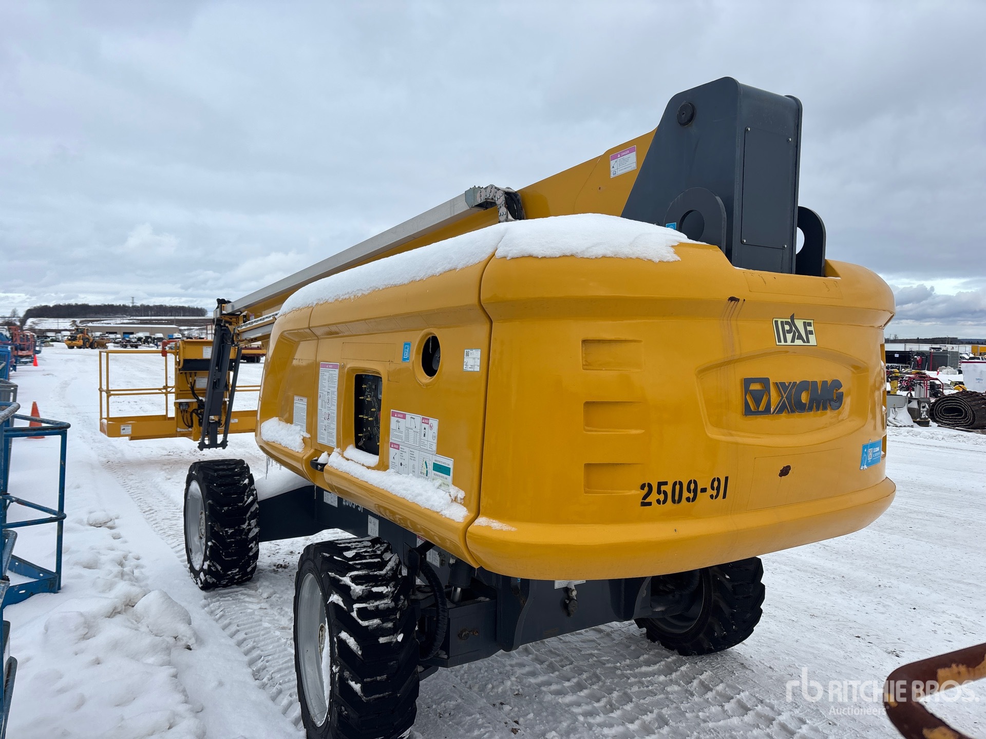 General Appearance with Imagen: esquina trasera izquierda