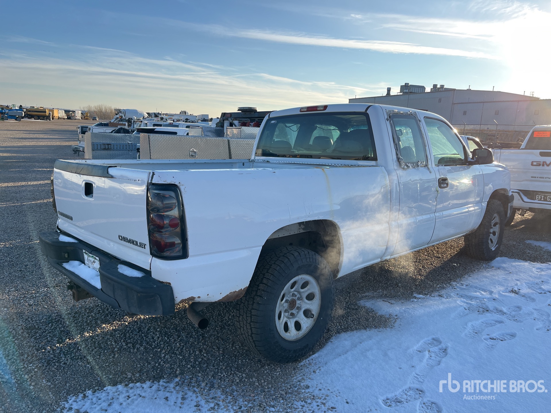 General Appearance with Picture, Right Rear Corner