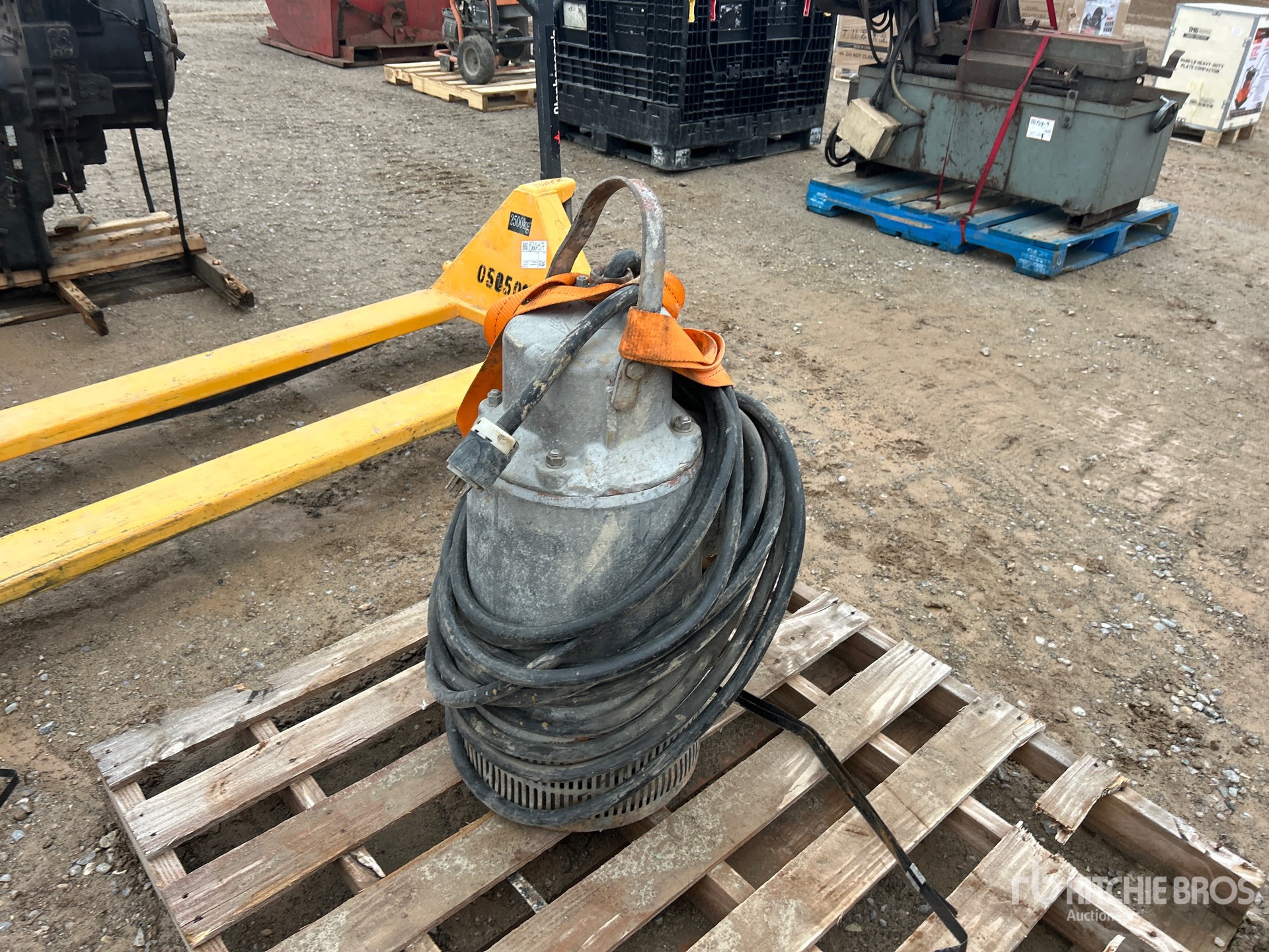 Aspect général with Image, coin avant droit