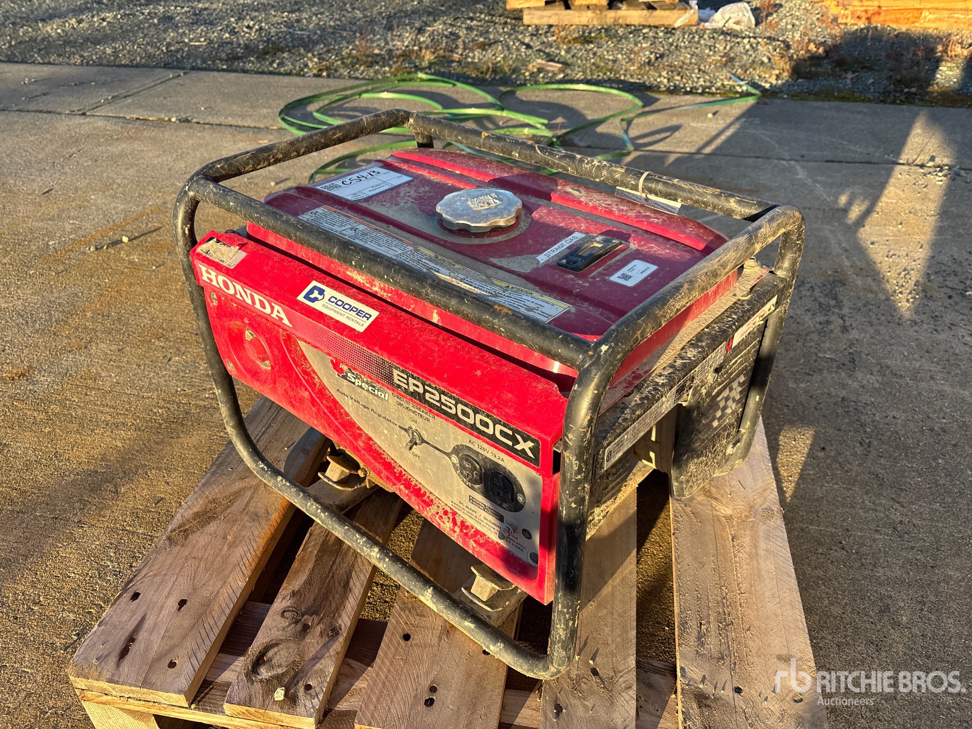 General Appearance with Picture, Left Front Corner