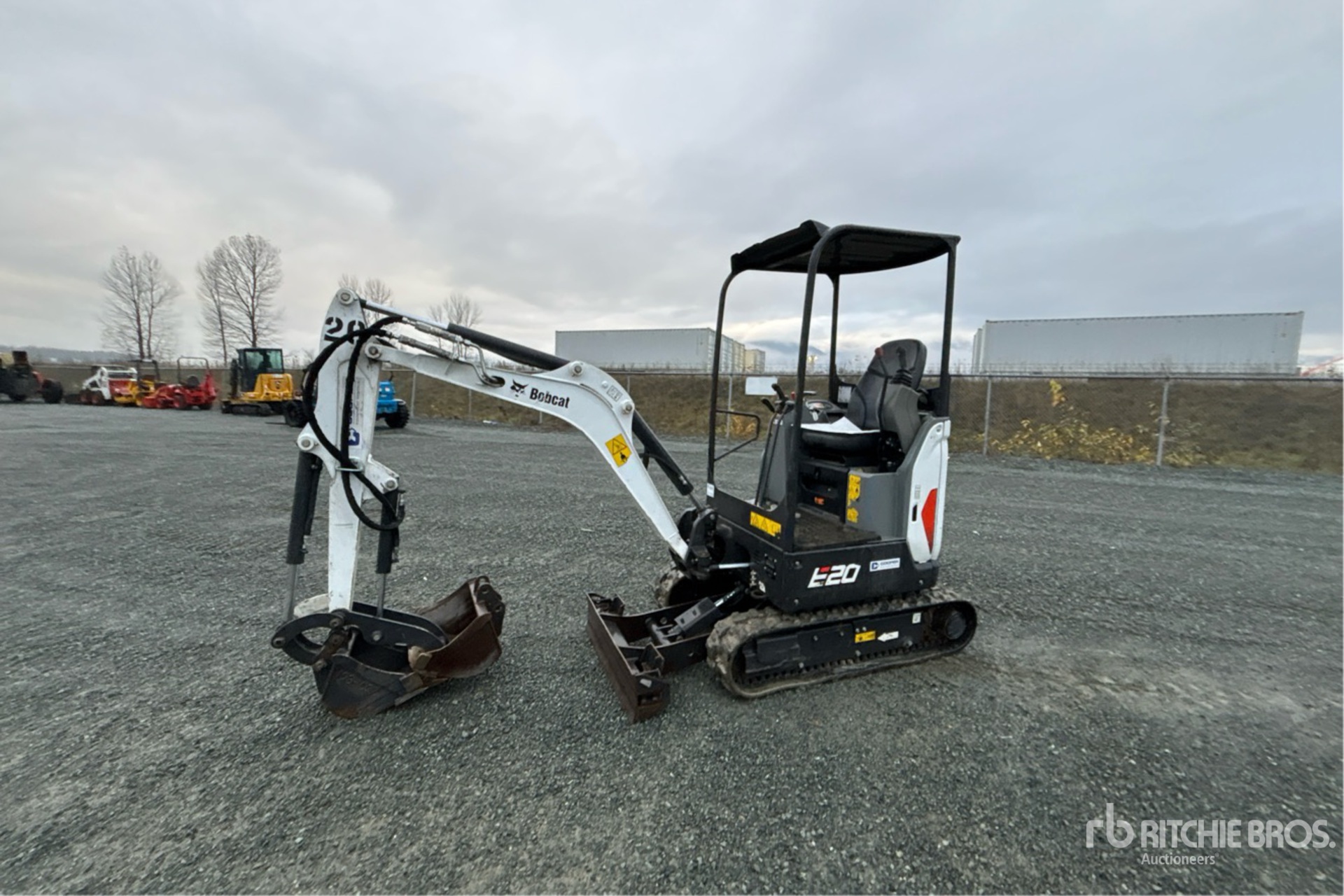 General Appearance with Picture, Left Front Corner