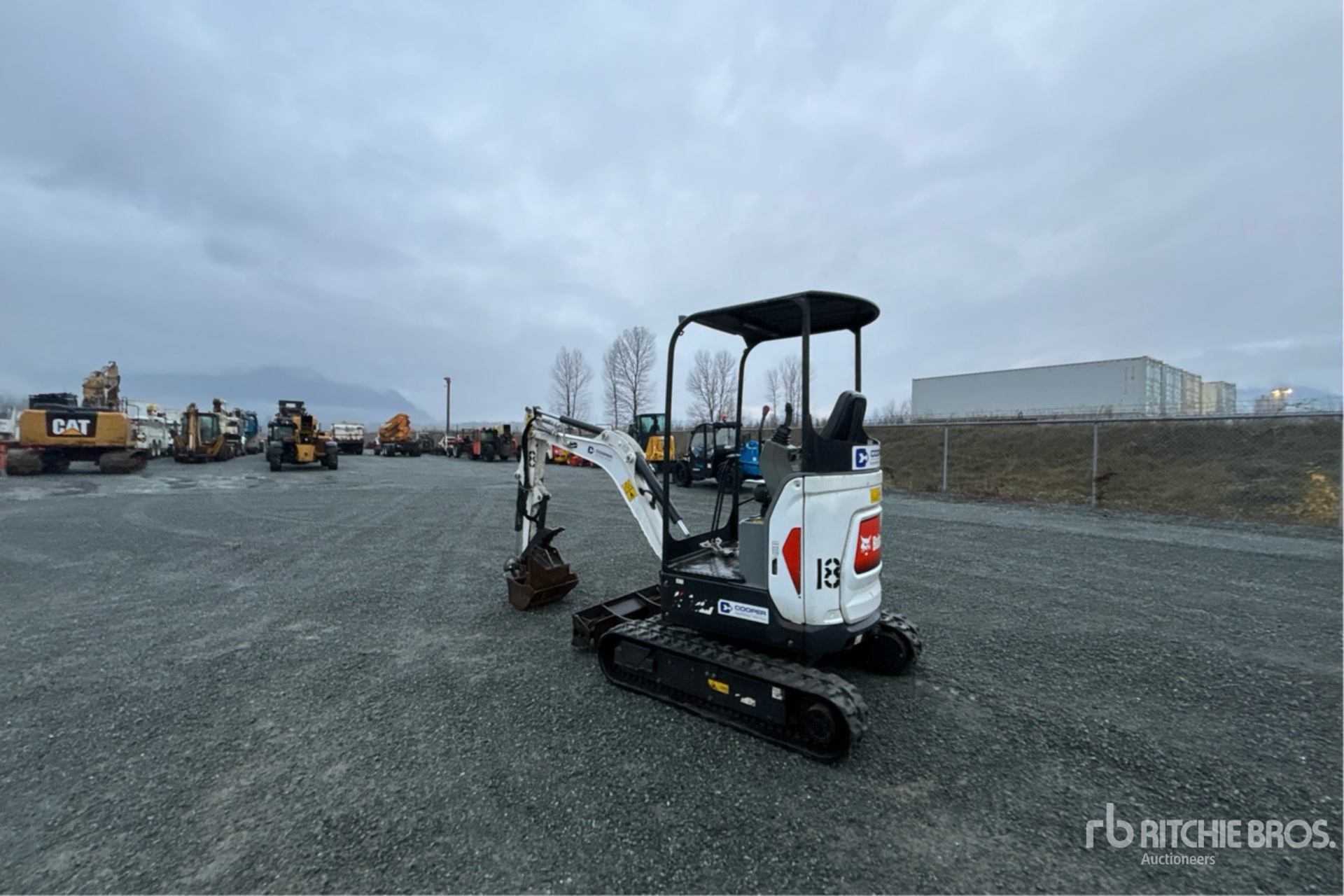 General Appearance with Picture, Left Rear Corner