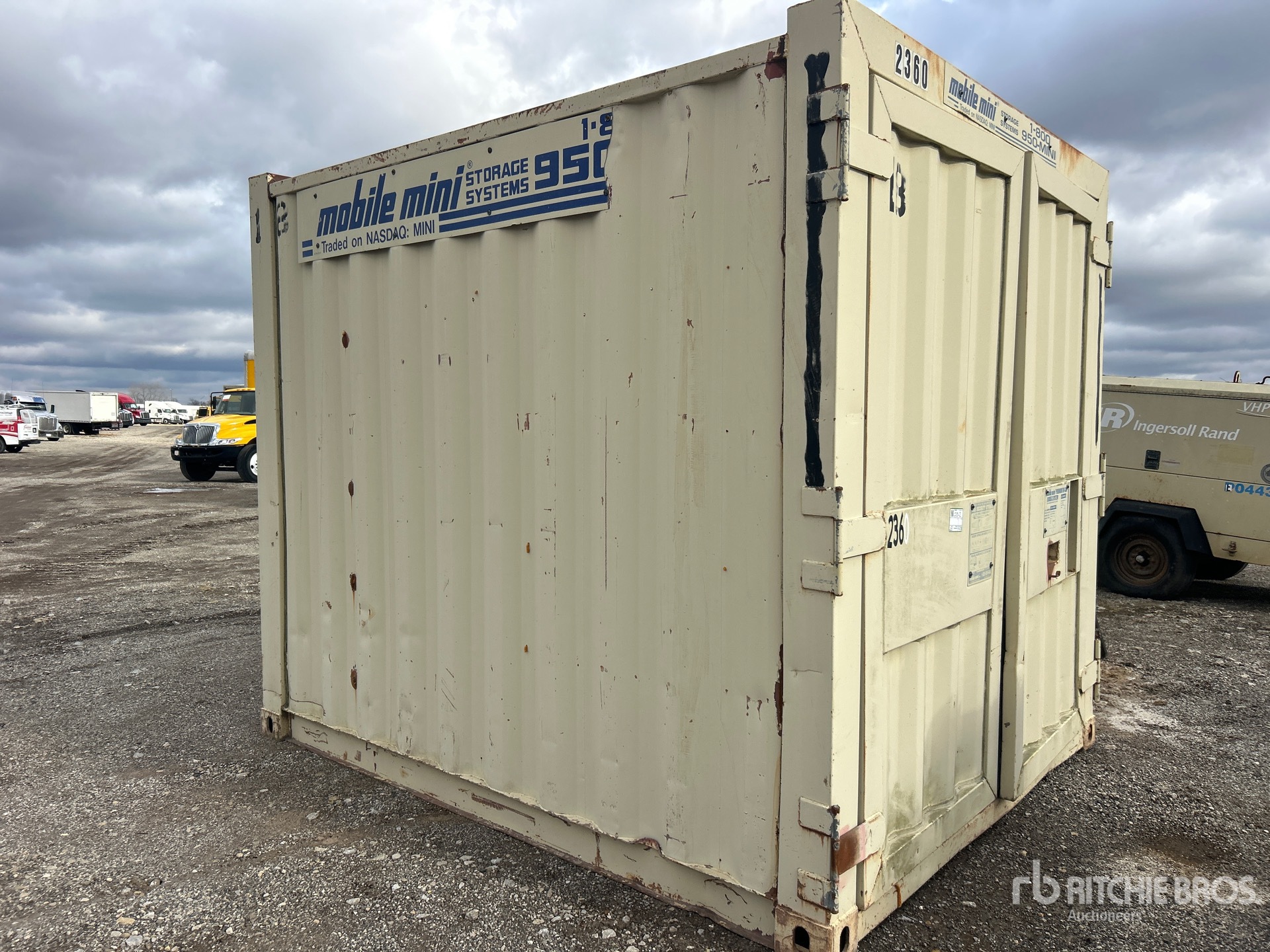 General Appearance with Picture, Right Front Corner