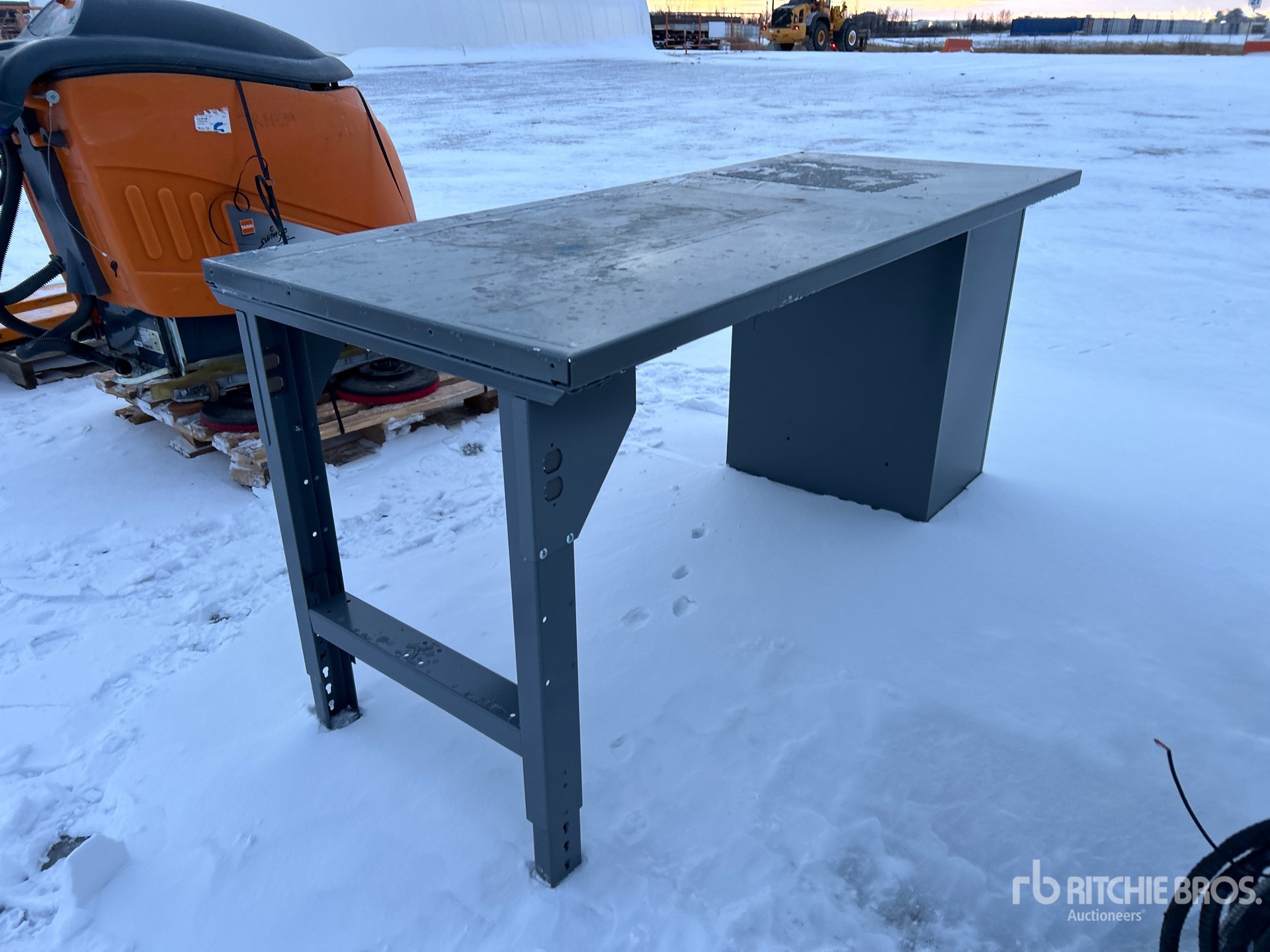 Aspect général with Image, coin arrière gauche