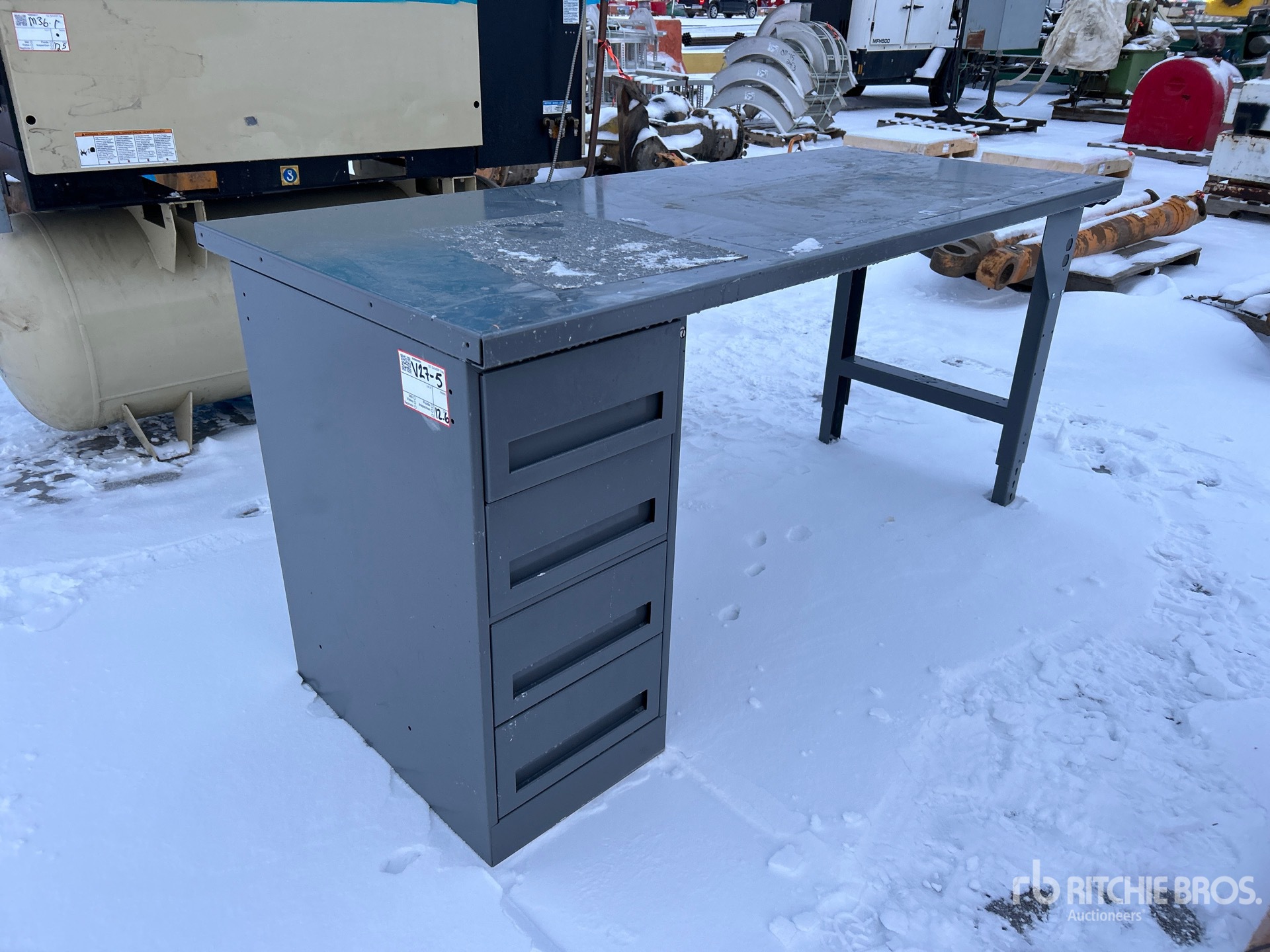 Aspect général with Image, coin avant droit