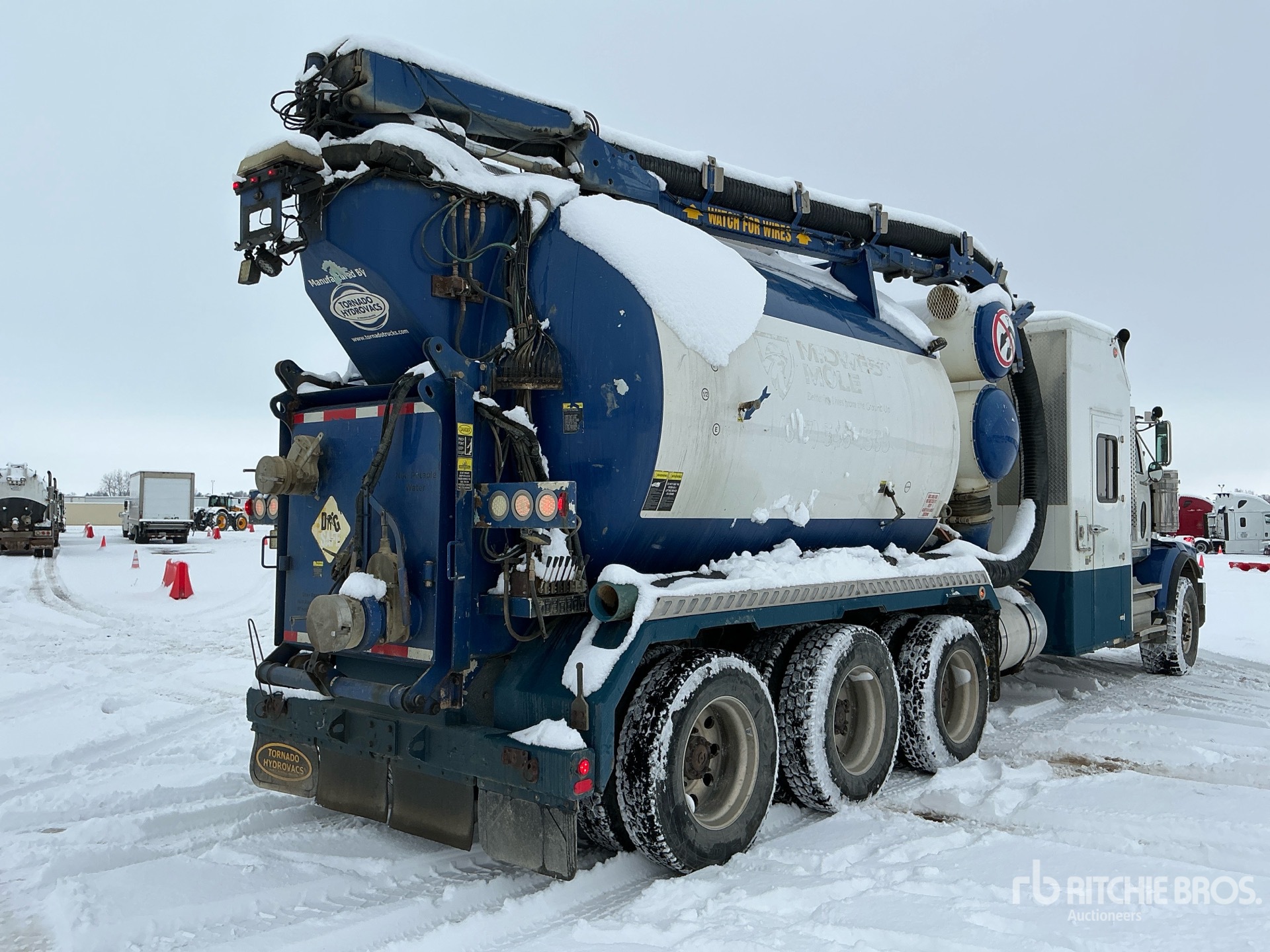 General Appearance with Imagen: esquina trasera derecha