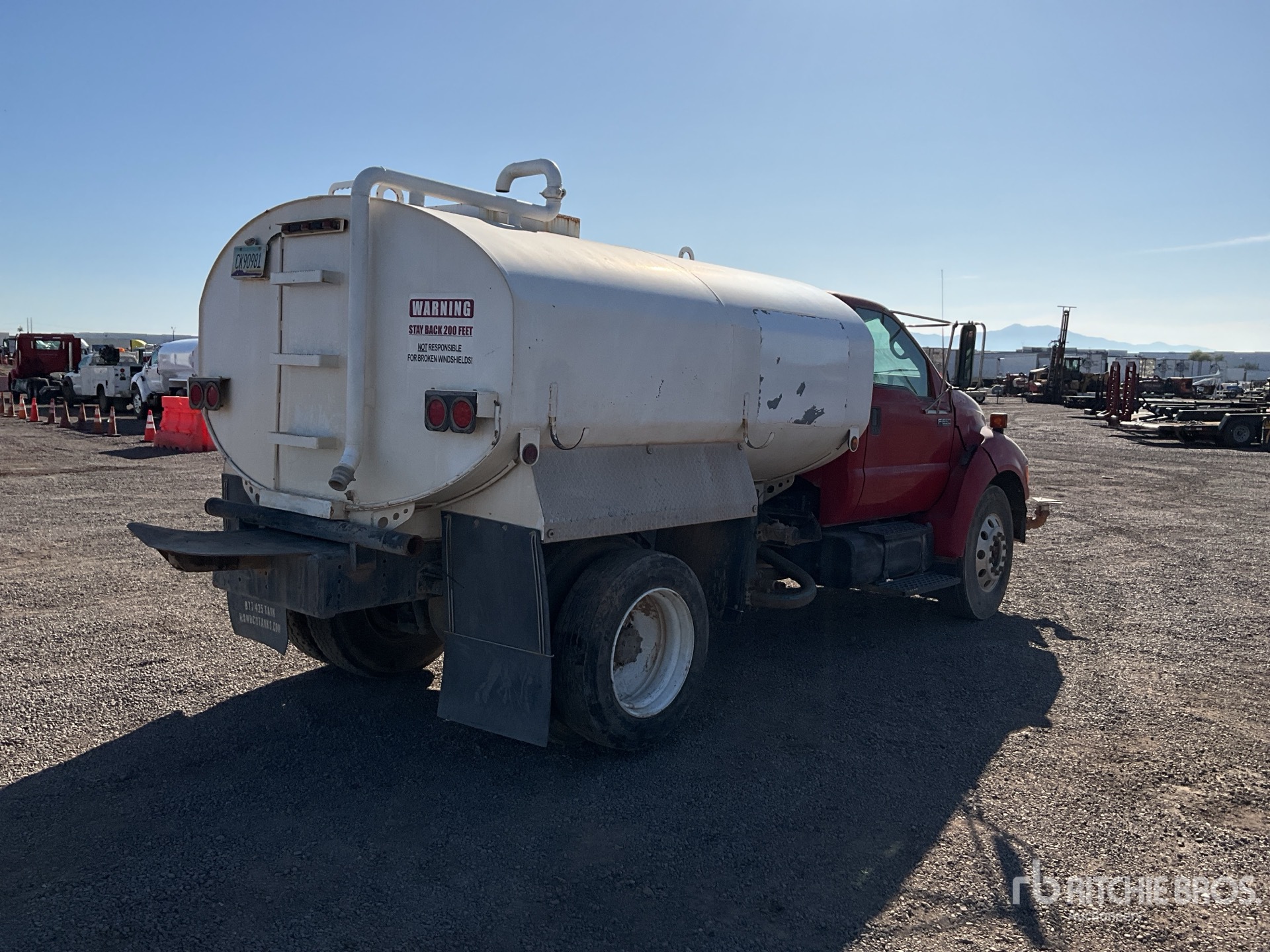 General Appearance with Picture, Right Rear Corner