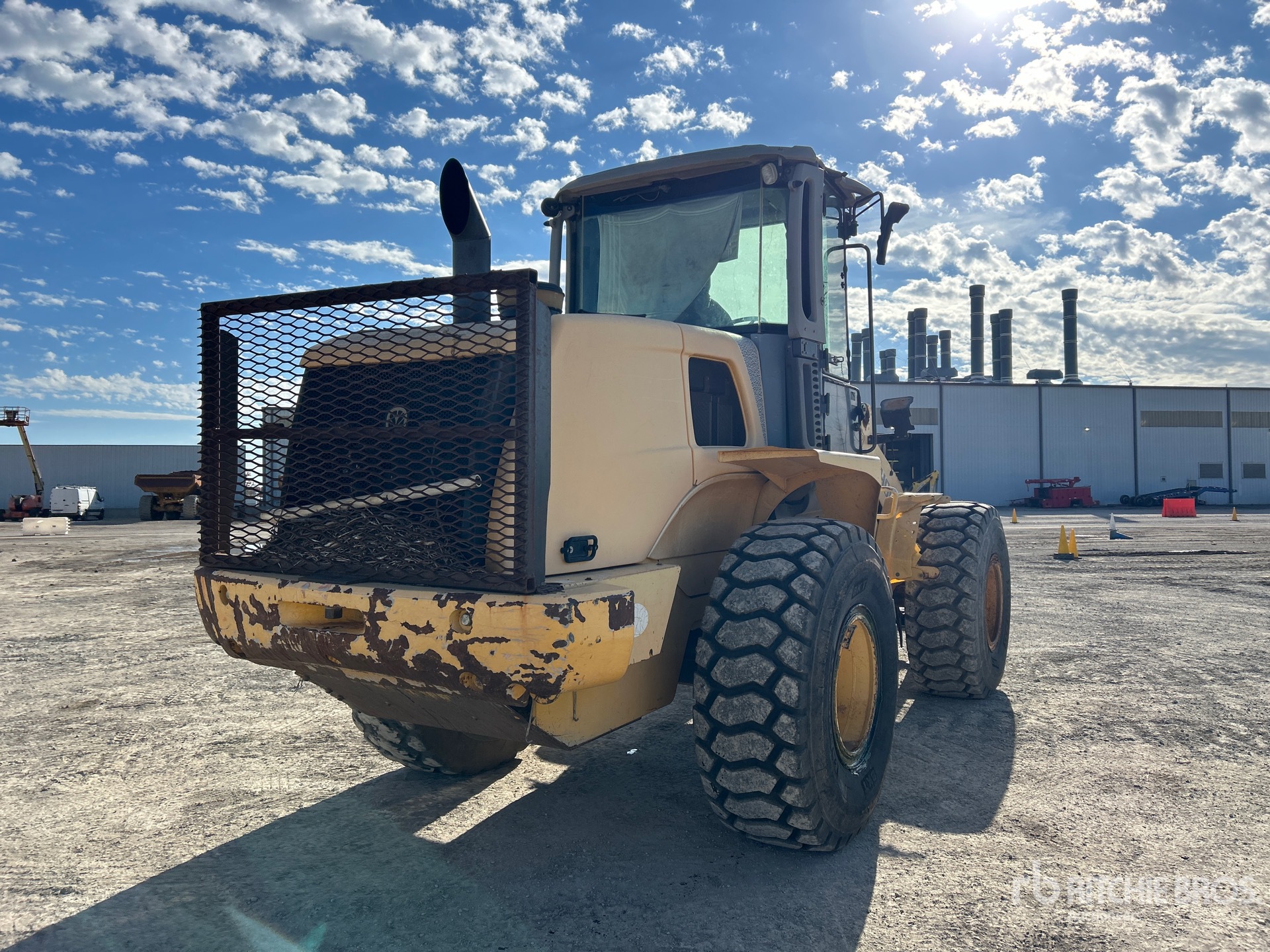 General Appearance with Bild, Ecke hinten rechts