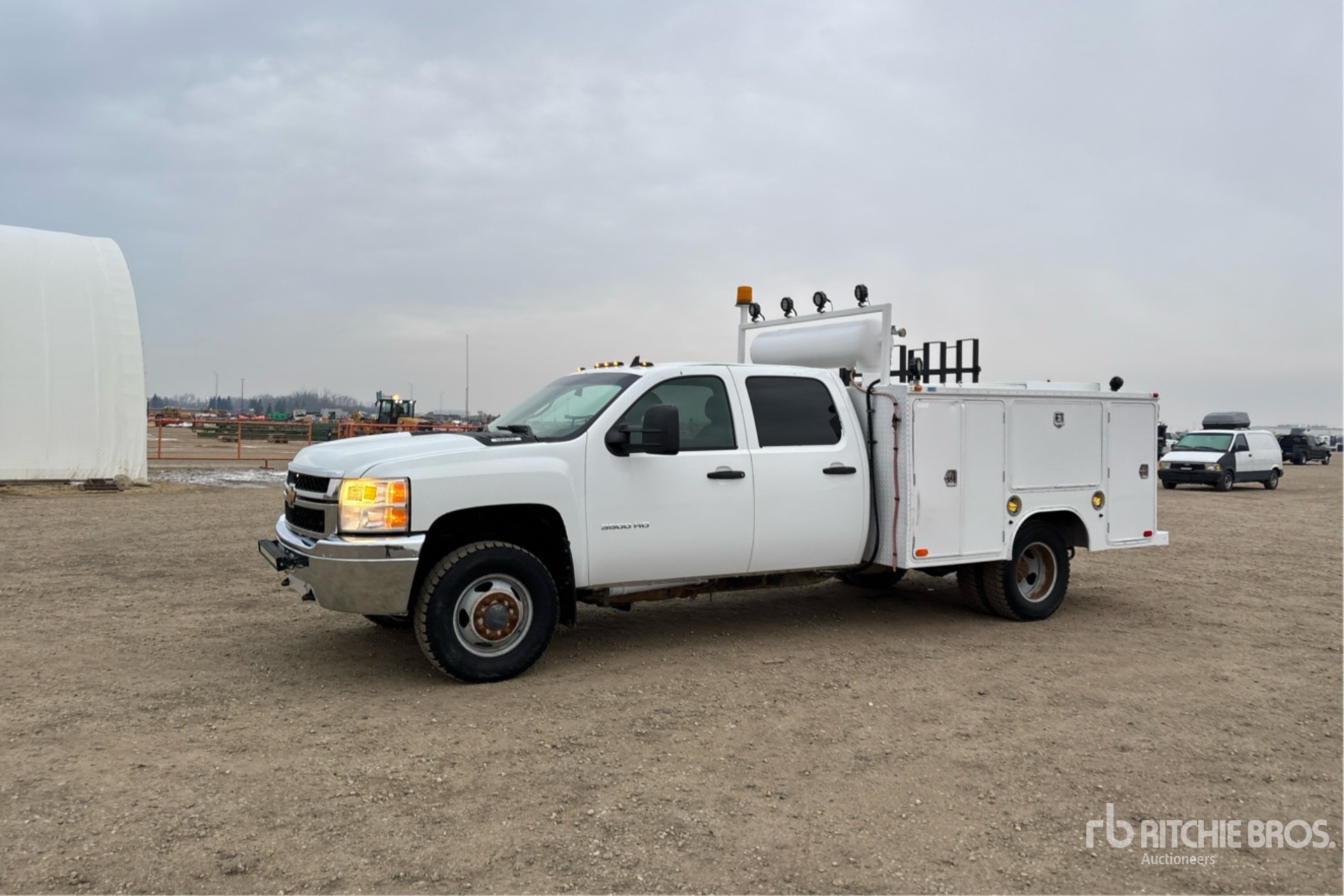 General Appearance with Picture, Left Front Corner