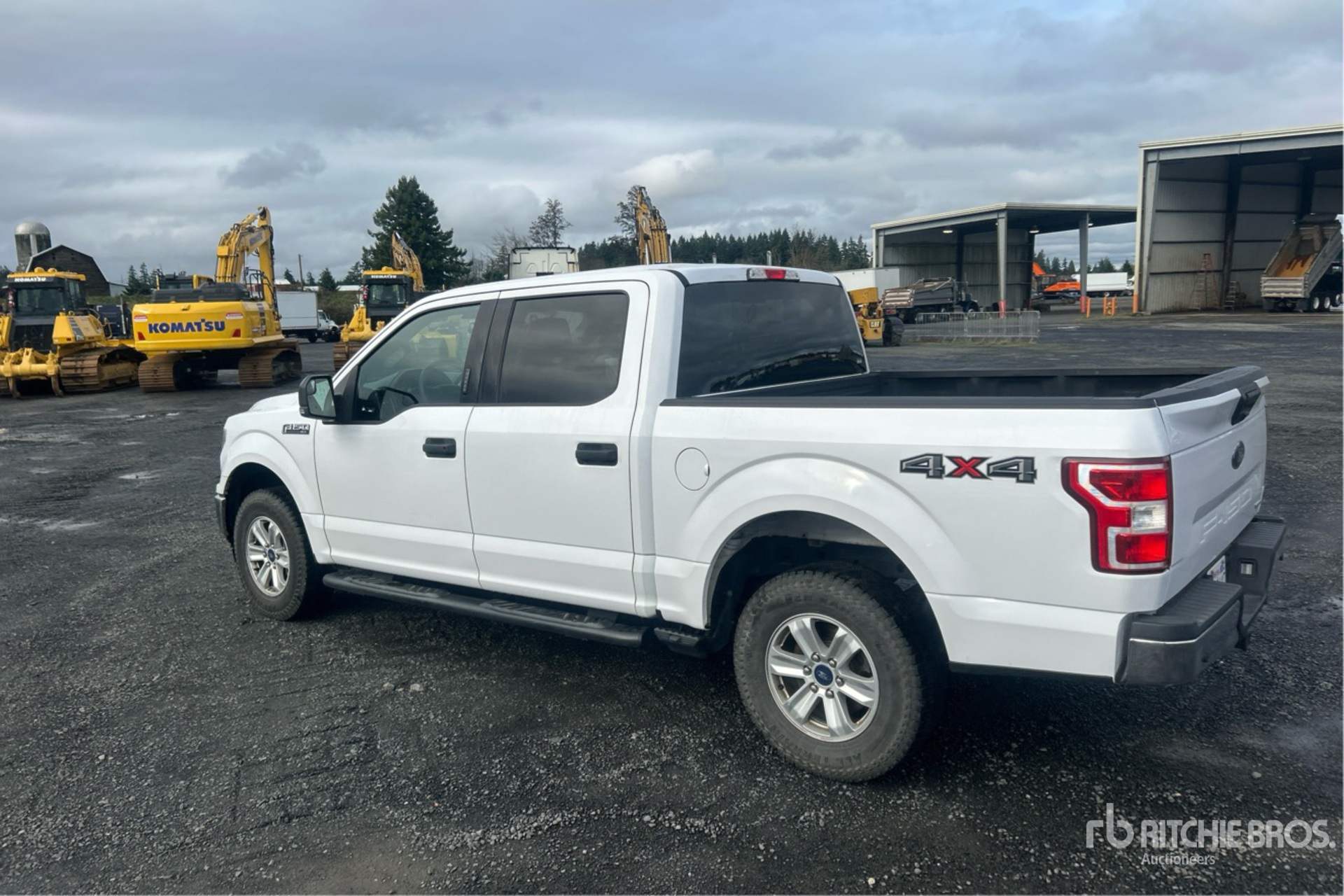 General Appearance with Picture, Left Rear Corner